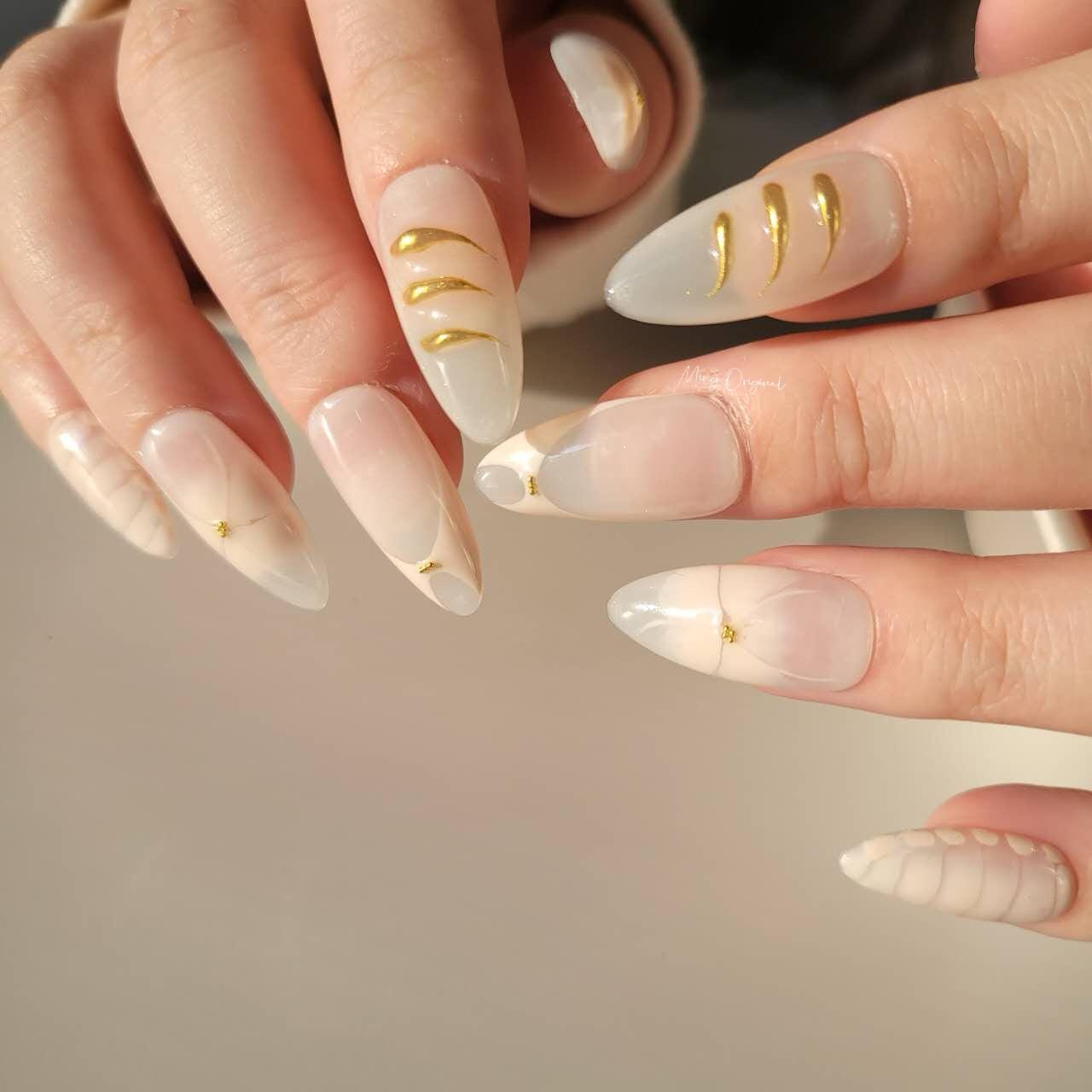 White flower art nail, water blooming press on Nails, chrome nail, Handmade Gel Nail,  jelly Nail, wedding nail, gift for her