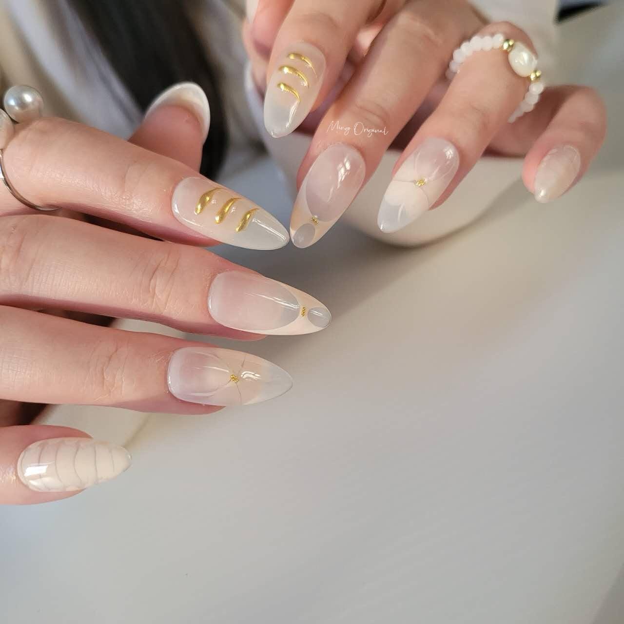 White flower art nail, water blooming press on Nails, chrome nail, Handmade Gel Nail,  jelly Nail, wedding nail, gift for her