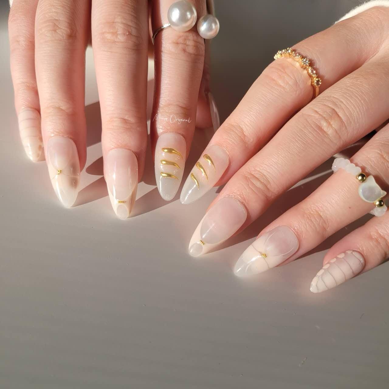 White flower art nail, water blooming press on Nails, chrome nail, Handmade Gel Nail,  jelly Nail, wedding nail, gift for her