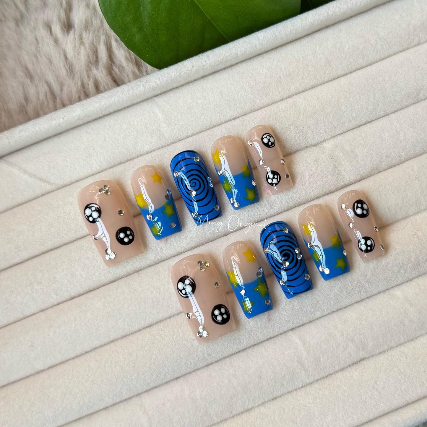 Free style blue Press on Nails, nude nail, yellow Star abstract color hand paint fun nail, Christmas holiday birthday gift for her,MO329