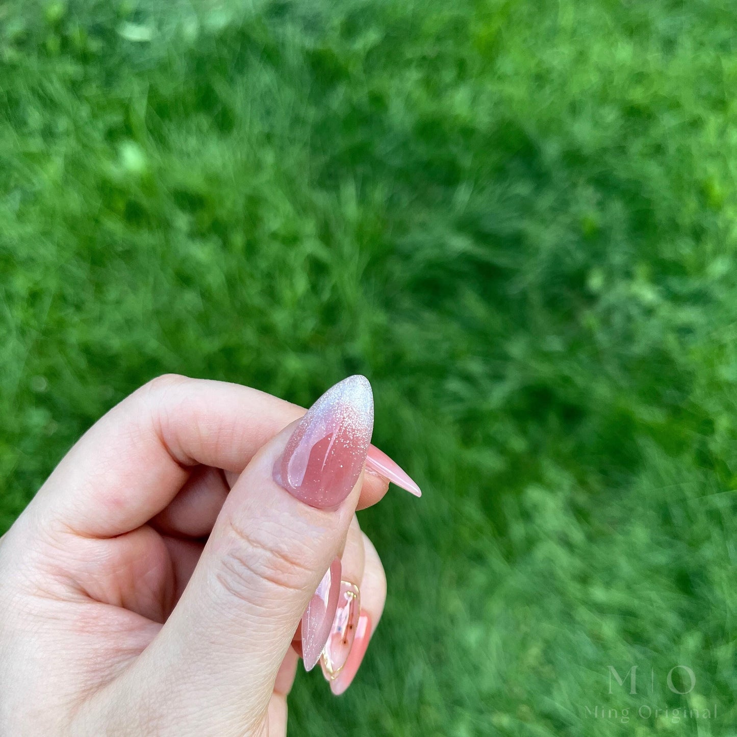 Pink ombre with flower art nail, cat eye, Premium Press on Nails, Fake Nails, Handmade Gel Nails, Jelly Nails, glittery nail, gold chrome