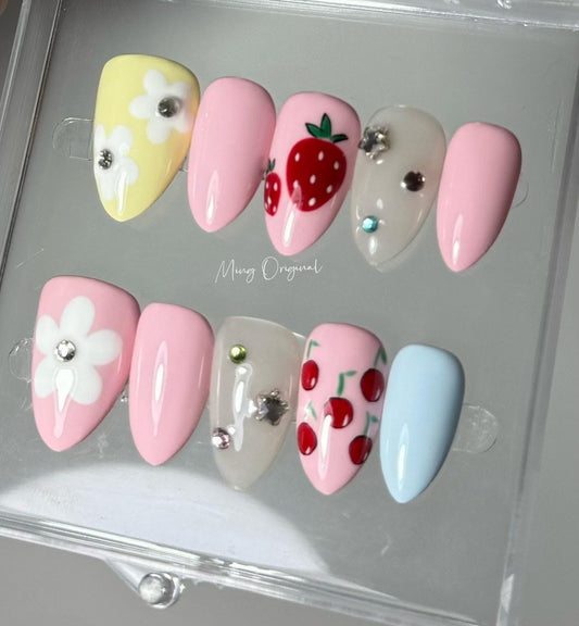 Cute macarons strawberry and little flower Press on Nails, pastel color nail ,glue on nail, birthday holiday gift for her,MO362
