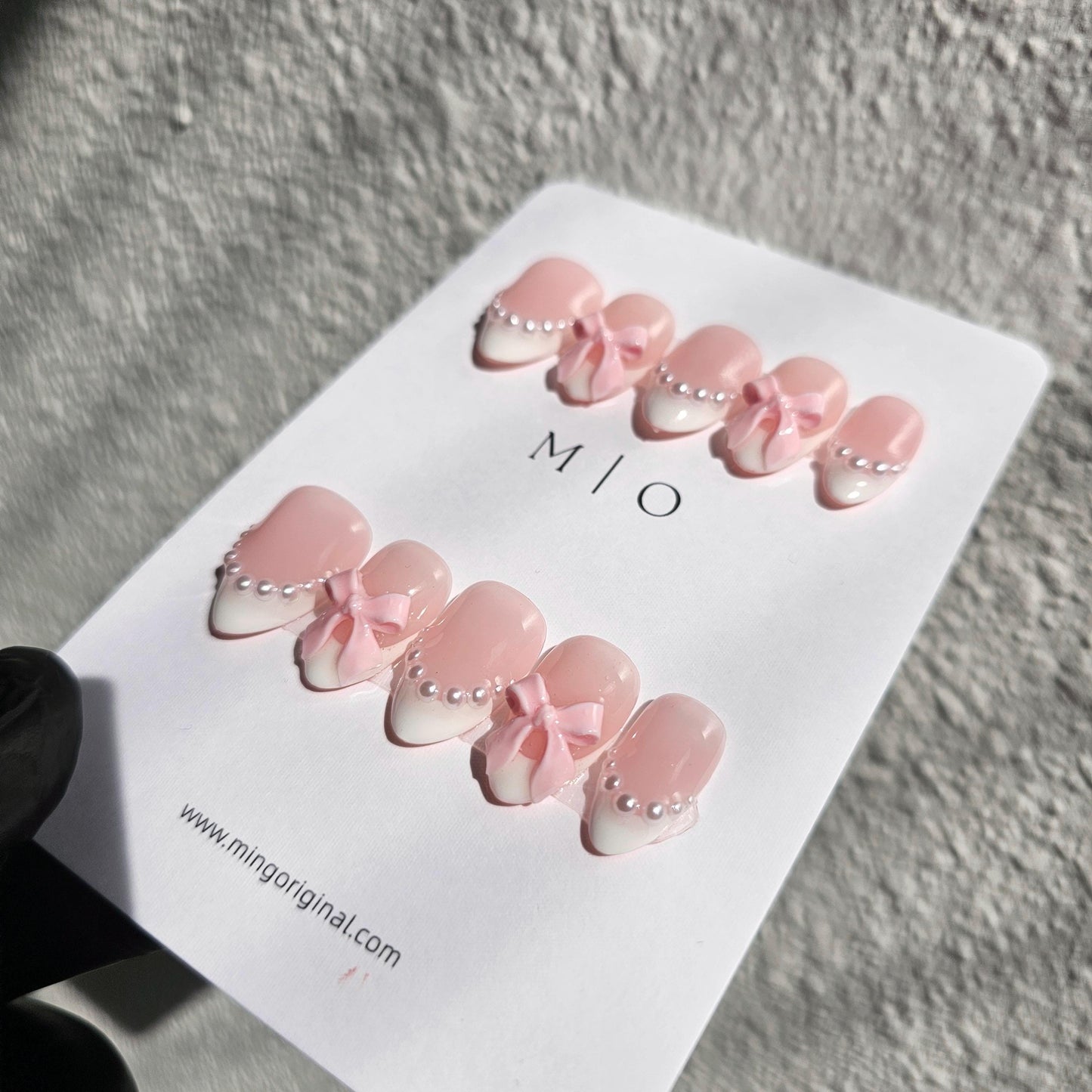 Cute soft pink bow coquette and pearl Press on Nails, French tip handmade Nails, fake nail, reusable nails, glue on nail, MO275