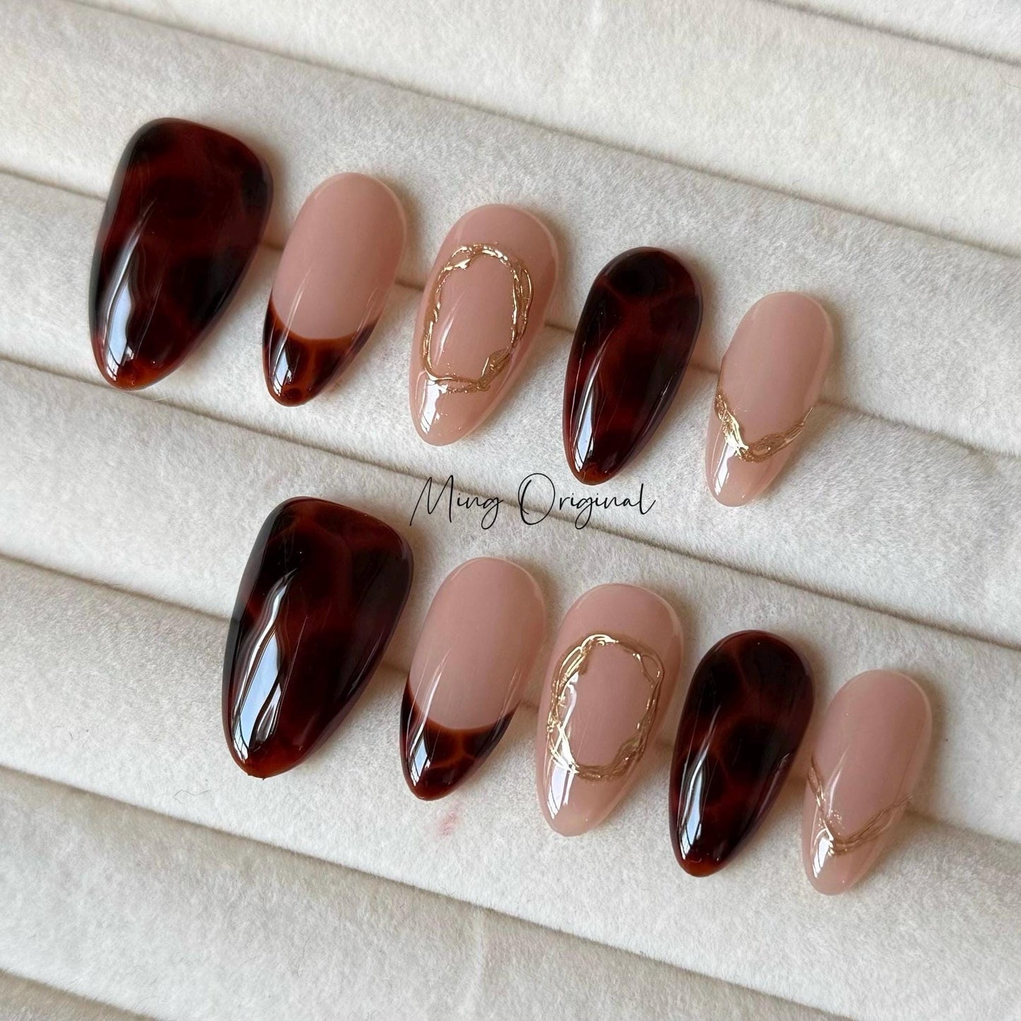 Classic French tip Tortoise Shell Amber water blooming Press on Nails, gold chrome detail nail, minimalist winter nail,gift for her,MO364