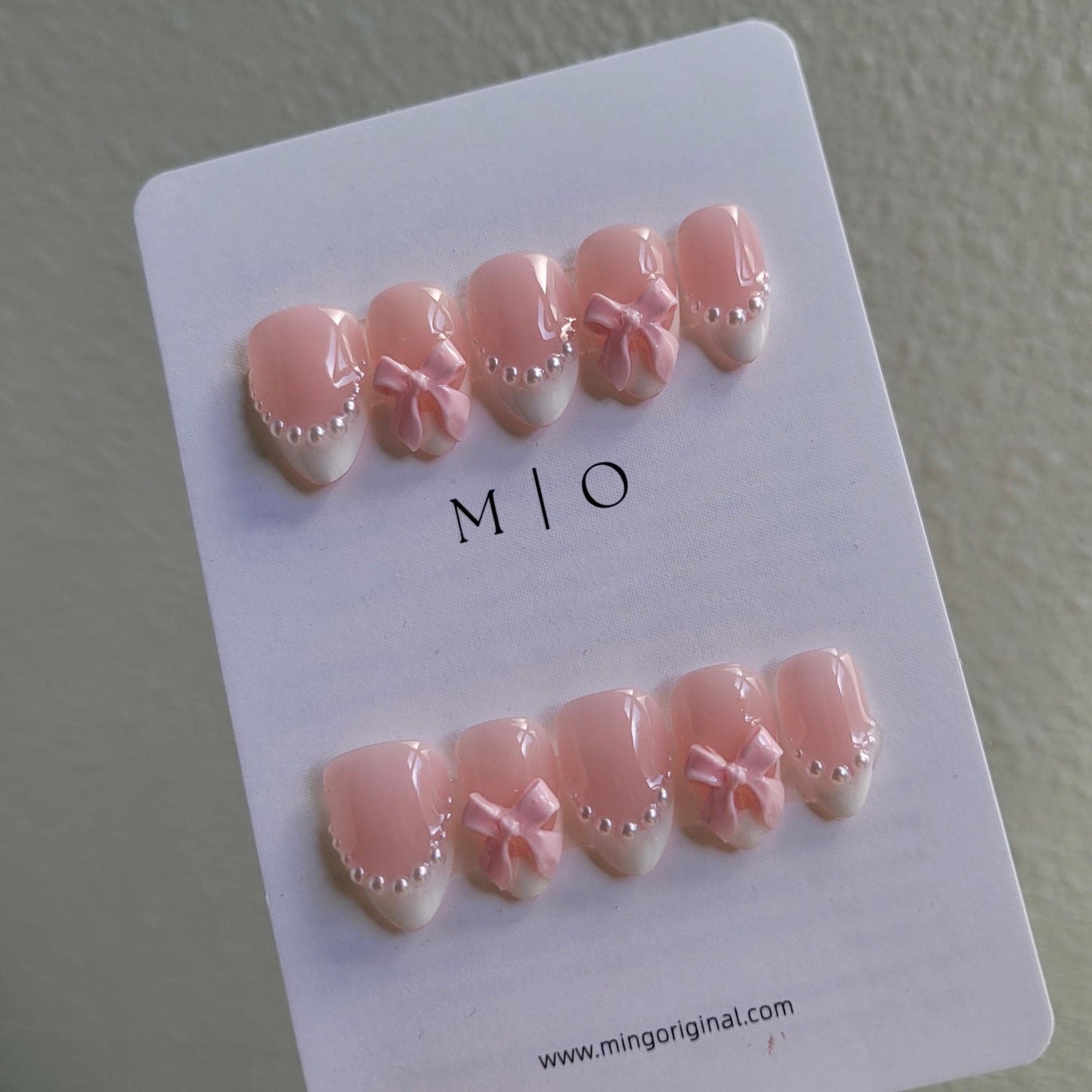 Cute soft pink bow coquette and pearl Press on Nails, French tip handmade Nails, fake nail, reusable nails, glue on nail, MO275