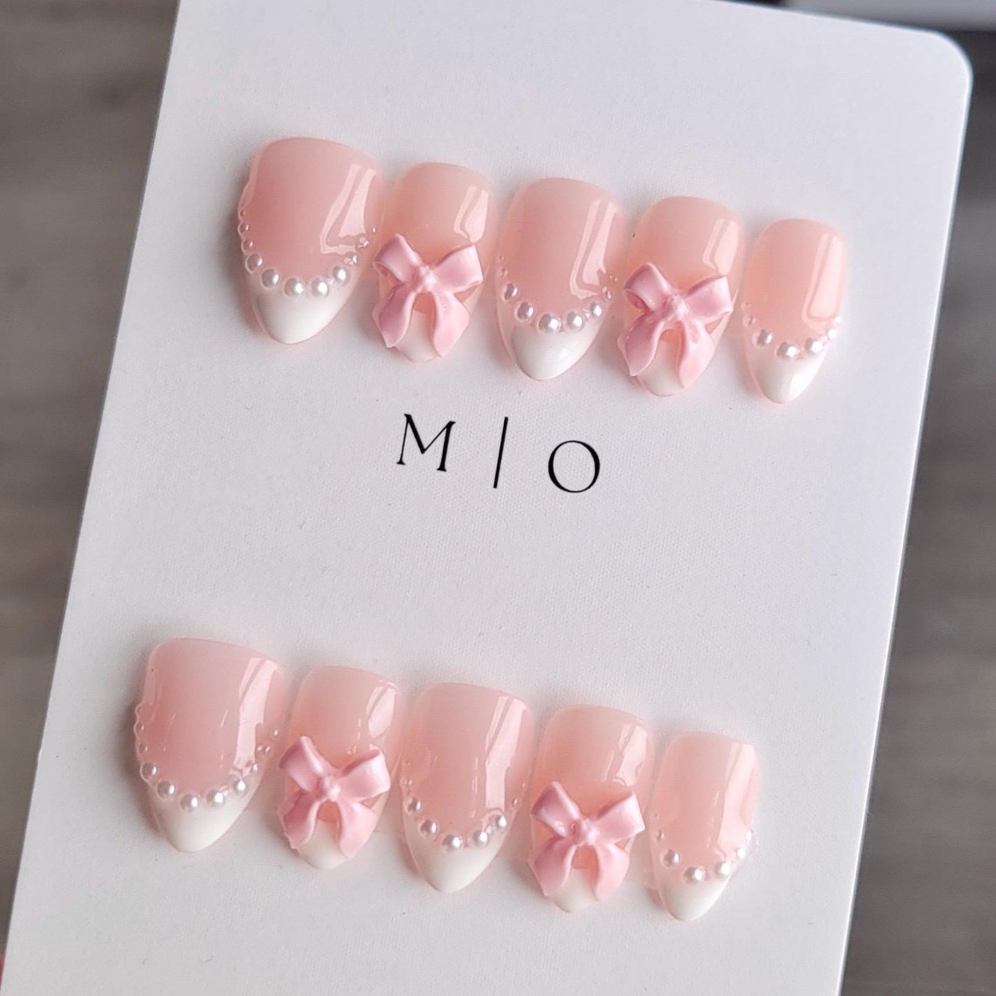 Cute soft pink bow coquette and pearl Press on Nails, French tip handmade Nails, fake nail, reusable nails, glue on nail, MO275