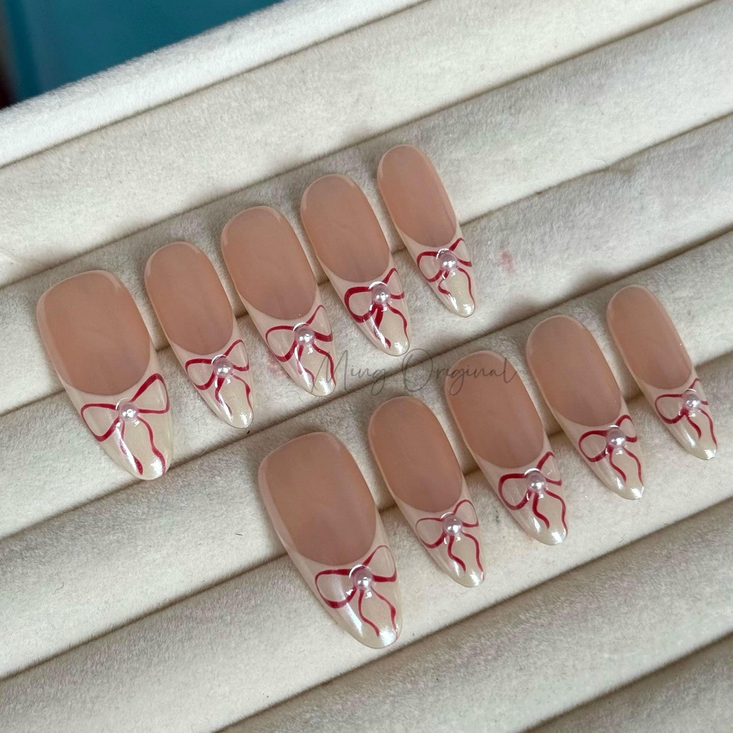 Simple white classy French tip with red bow coquette Press on Nails, French girly handmade Nails, glue on nail, birthday gift for her MO449