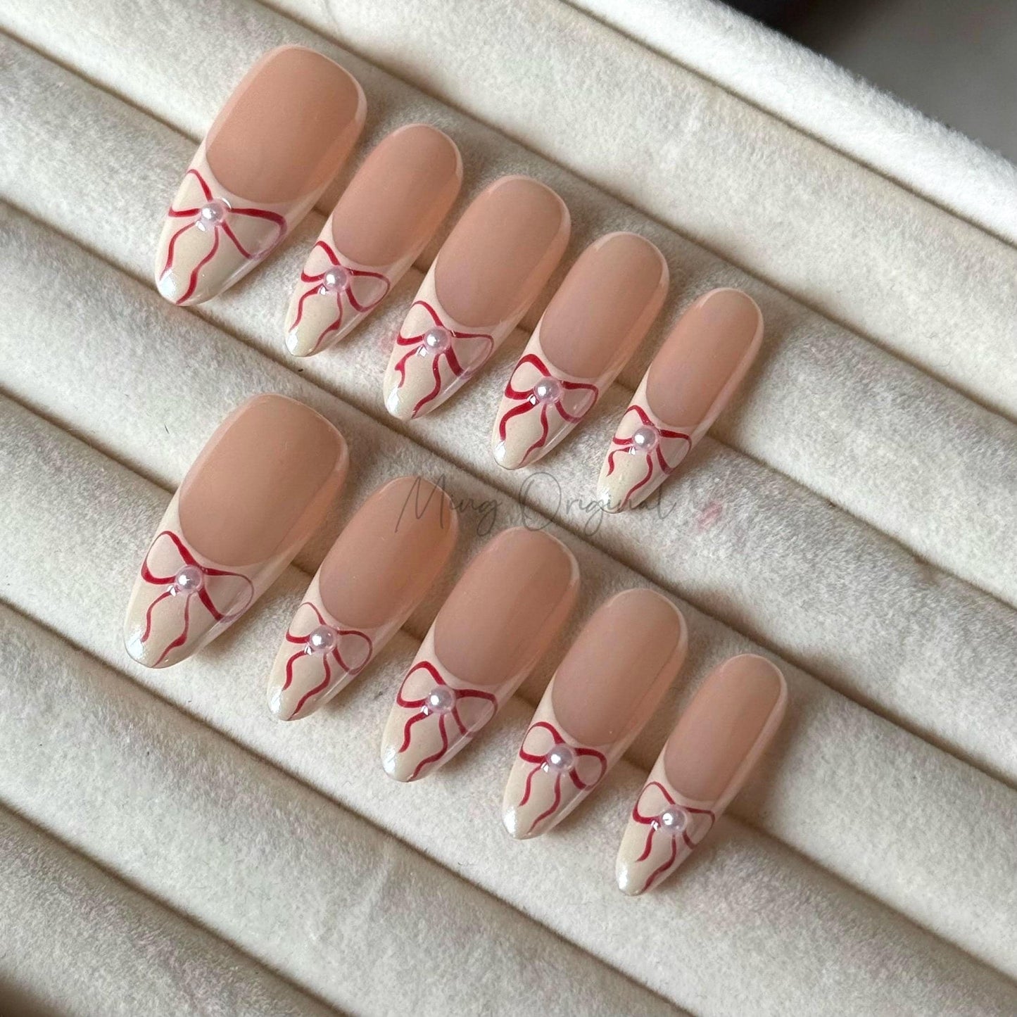 Simple white classy French tip with red bow coquette Press on Nails, French girly handmade Nails, glue on nail, birthday gift for her MO449