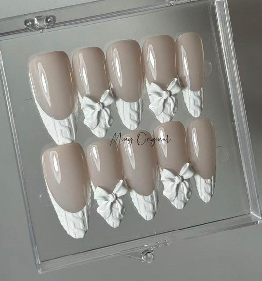 Winter snow white sweater press on Nail, bow coquette French tip nails, glue on nail, Holiday Fake Nails, Gifts for Her, MO381