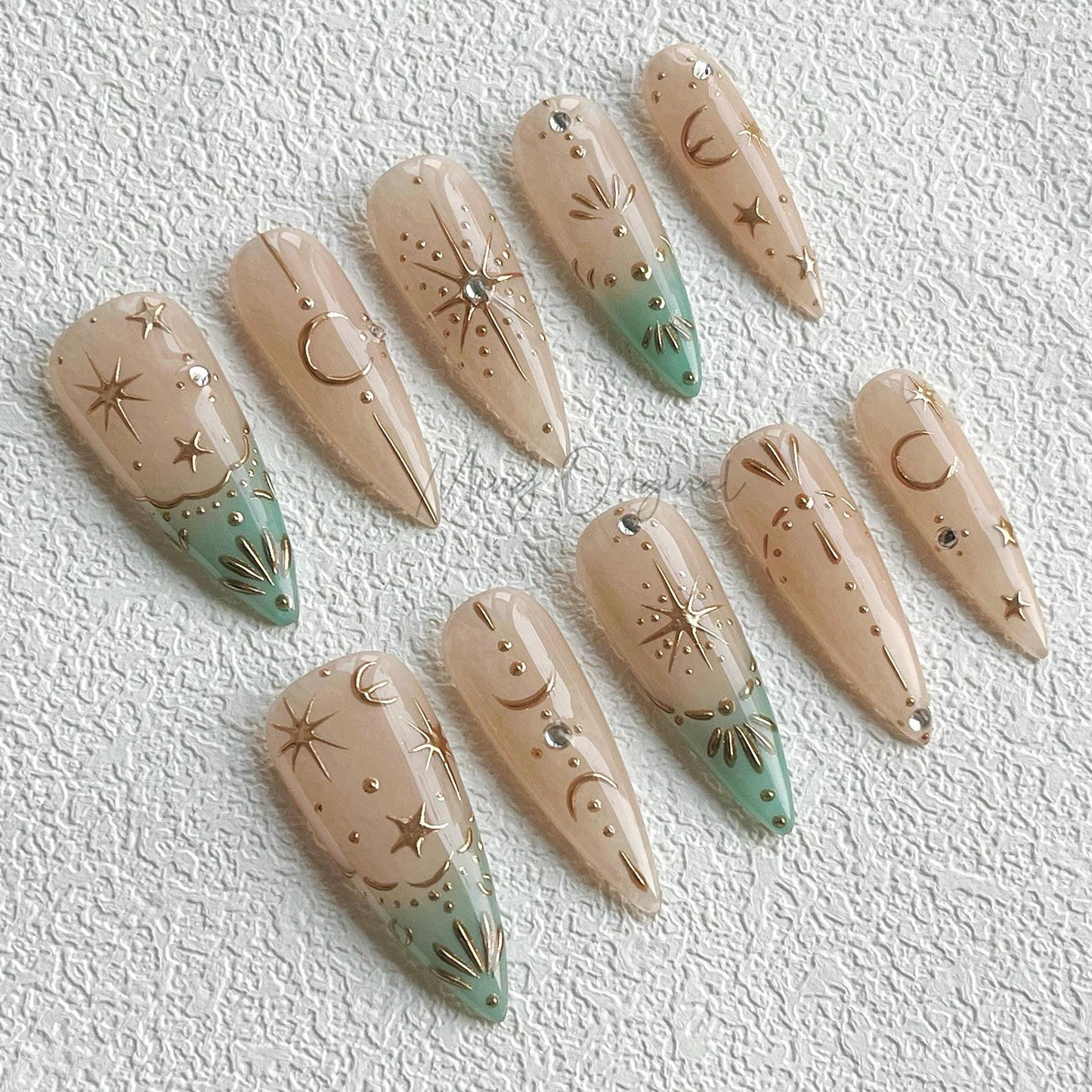 Star and the sea Celestial chrome Press on Nails, ocean blue and gold sun moon hand painted free style handmade Nails, vintage style, MO436