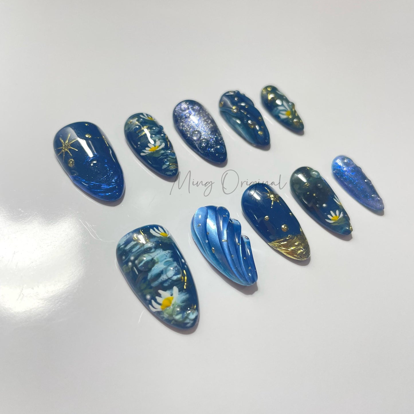 Oil Painting Midnight Daisy with twinkle stars press on nail, Mystery Blue and Gold, 3d Swirl Mermaid, wedding birthday gift for her, MO457
