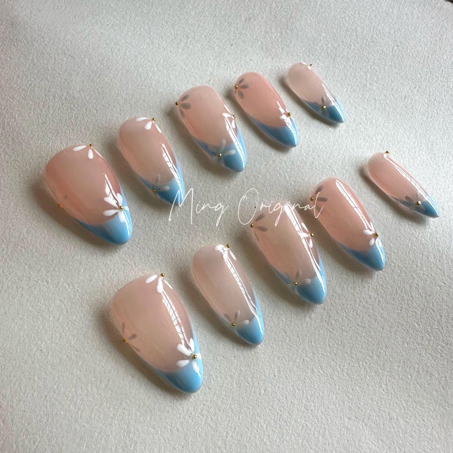 Candy color French tip, hand painted cute white daisy flower and blue tip Press on Nails, summer nail, gift for her