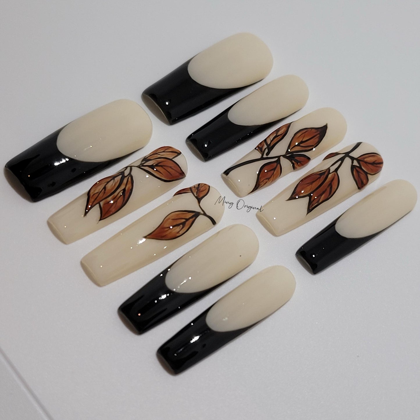 Autumn leaf Nail press on, black French and realistic leaf art nail, Luxury Handmade Nails, glue on nail, gift for her, MO405