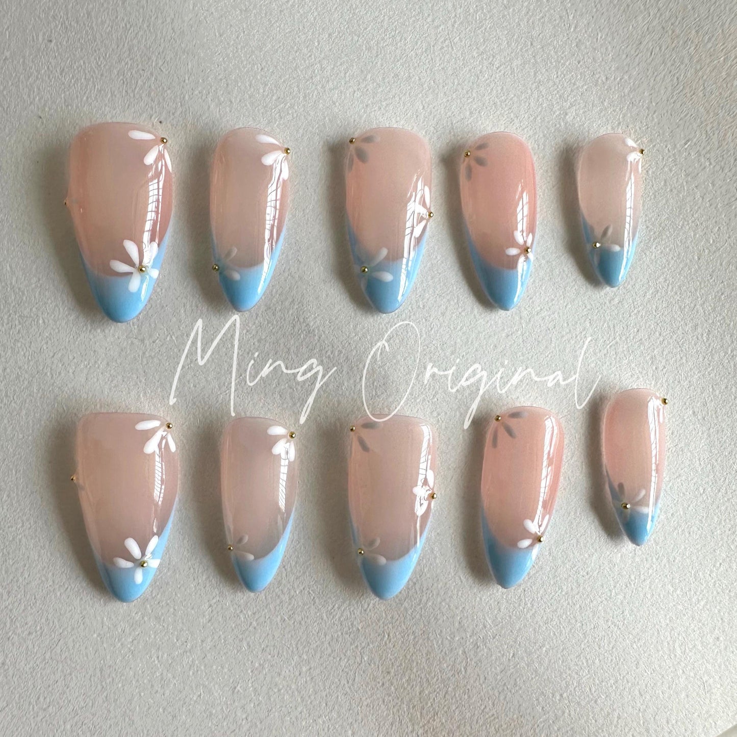 Candy color French tip, hand painted cute white daisy flower and blue tip Press on Nails, summer nail, gift for her