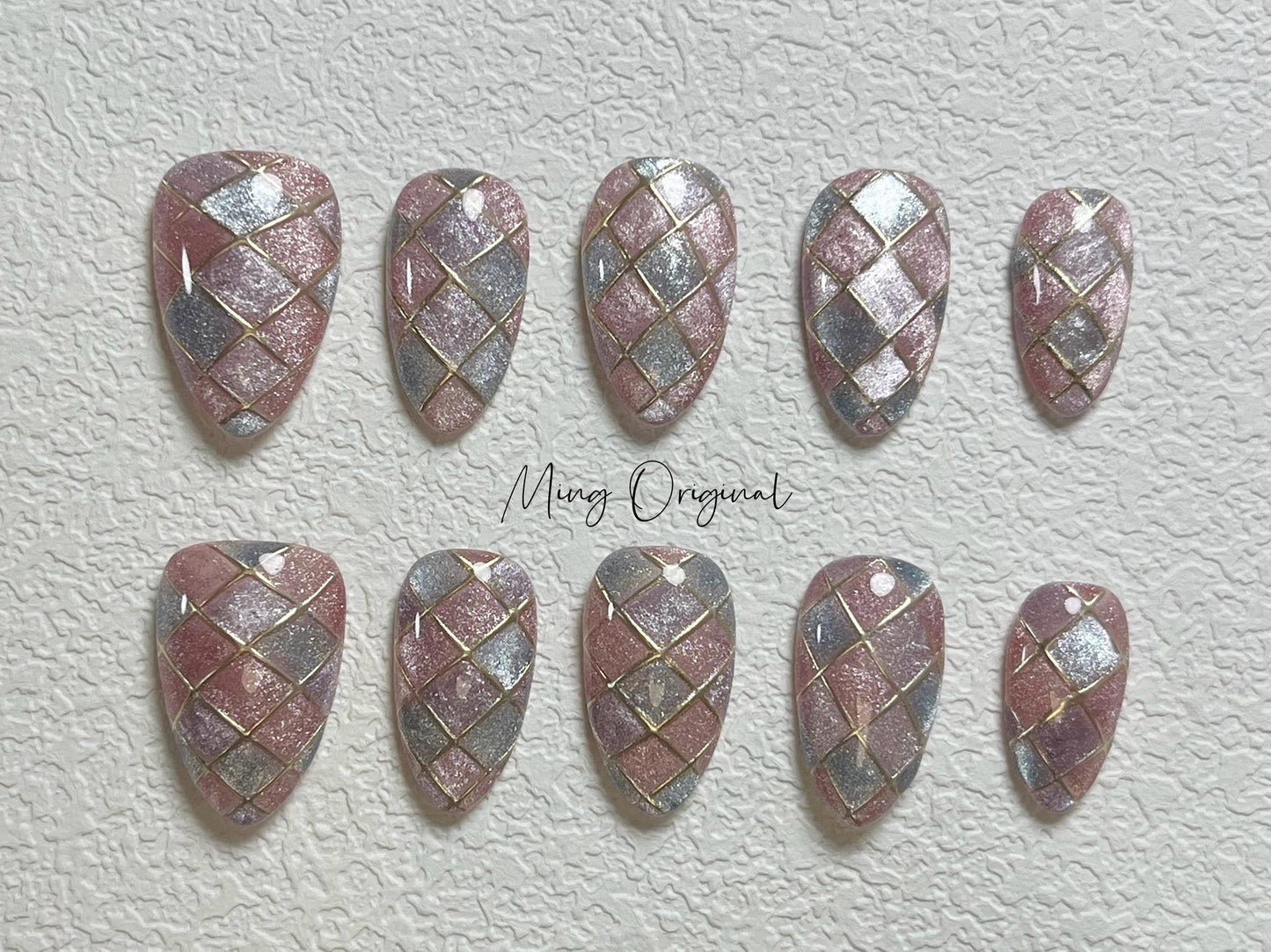 Diamond pattern multicolored cat eye press on nails, glittery pink purple nails, gold lines ,sparkly nail, valentine gift for her,MO407