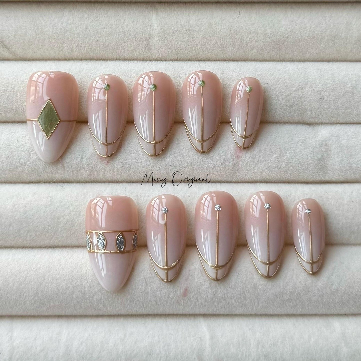 Elegant Nude Ombre Press On Nails with Gold Line Art, Minimalist Design, Handmade Nail, Glue on nail, birthday holiday gift for her, MO 398