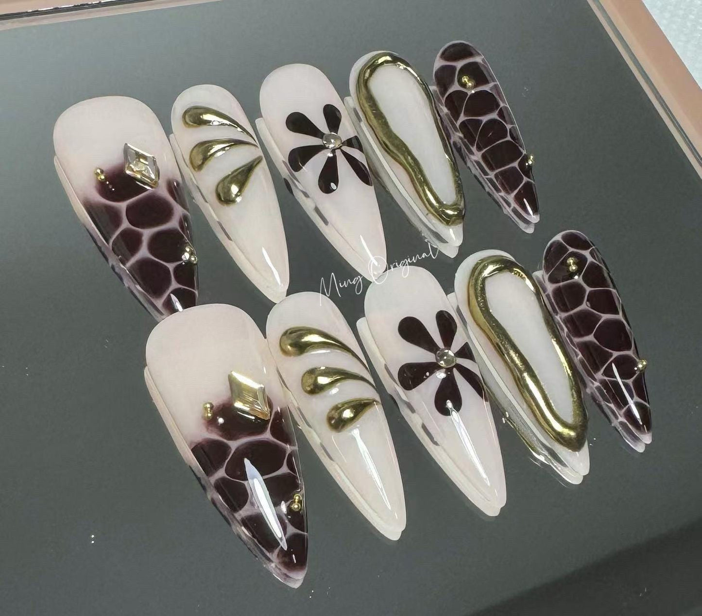 Croc print Autumn Flower 3D Free Style press on nails, Floral Nail, abstract 3d gold line, glue on nail, birthday holiday gift for her MO308