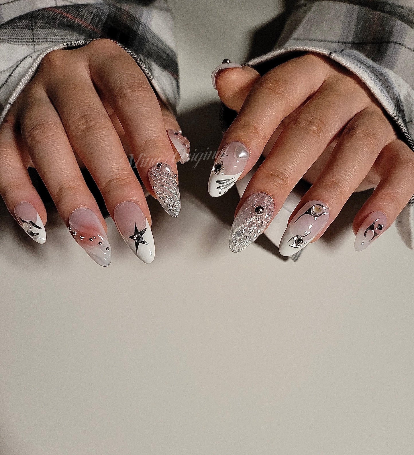 Free Style blush Shiny star y2k Nail press on, Fake nails, glitter shine, French tip, Luxury Handmade Nails