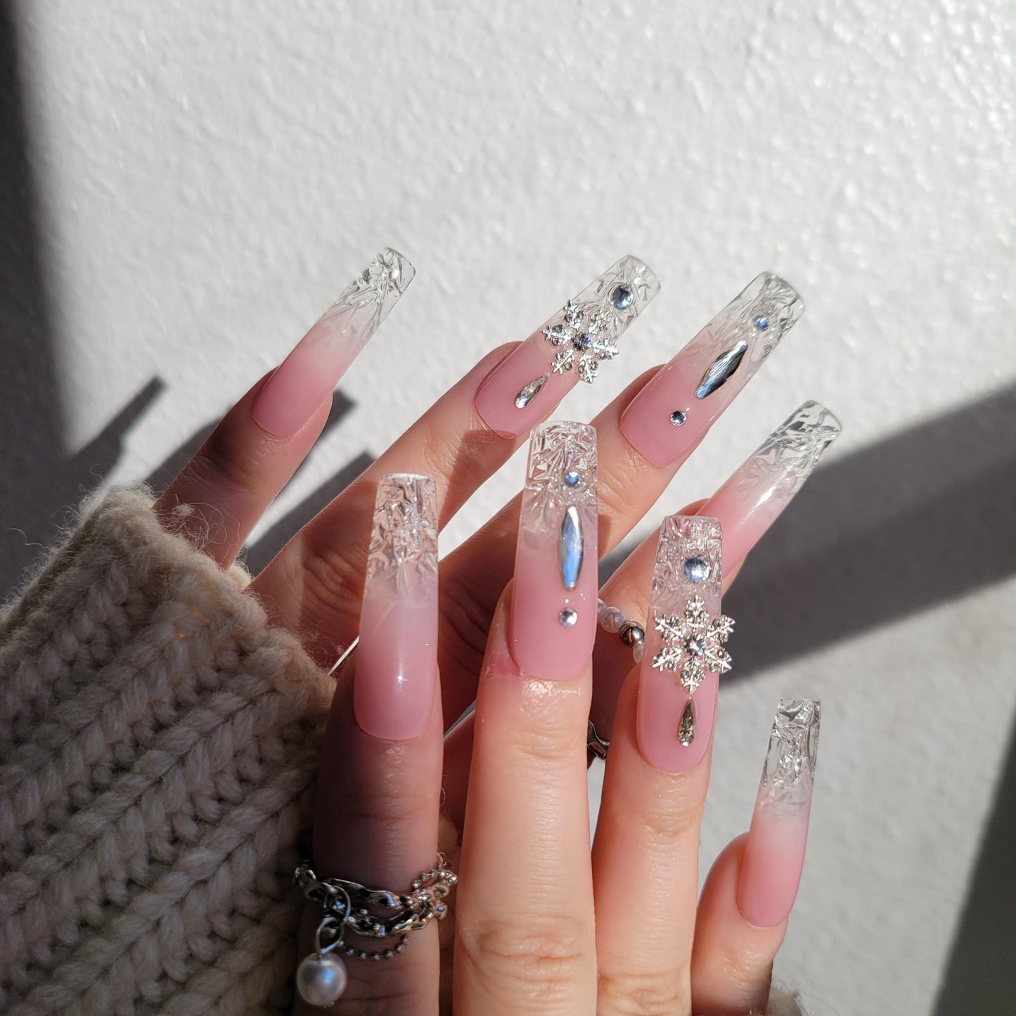 Christmas Icey tip Press on Nails, snowflake crystal broken glass winter handmade Nails, pink clear tip Jelly Nails, MO280