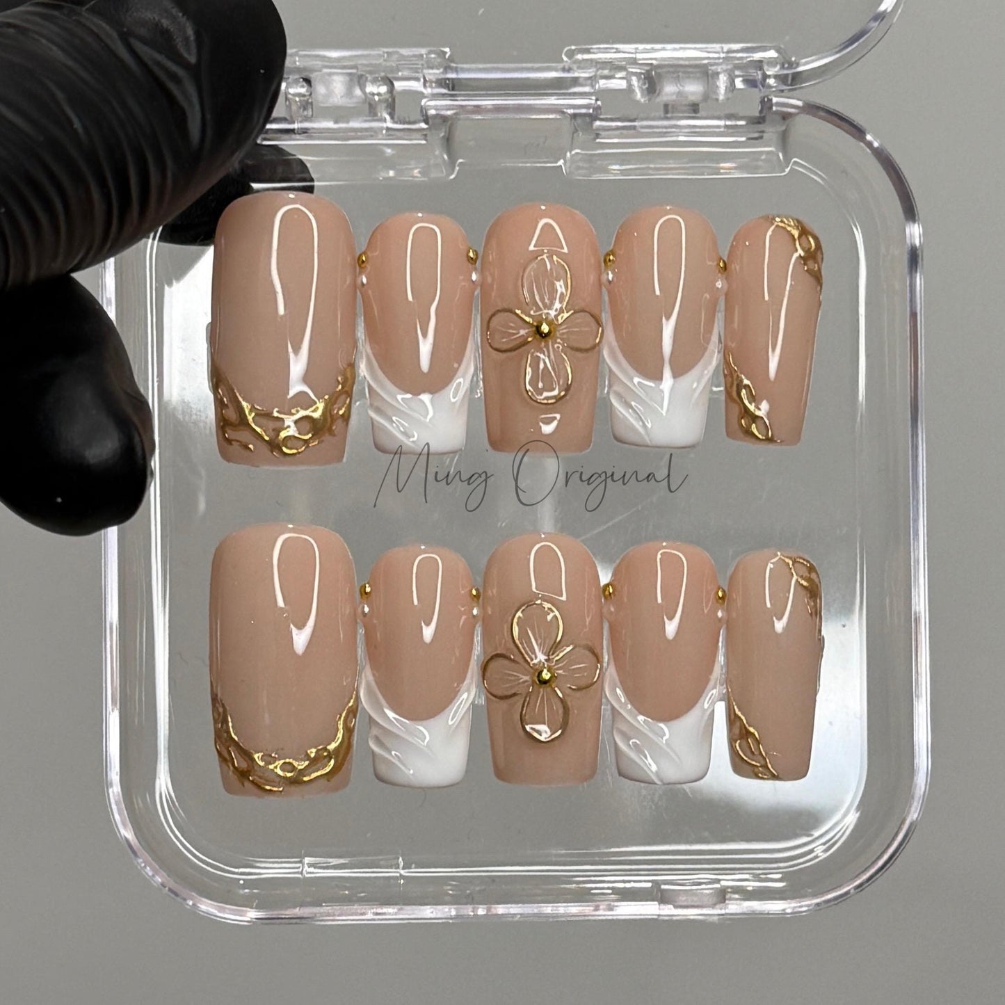 3D sculpted gold flower free style French tip press on nails, gold chrome detail nail, glue on nail,nude jelly fake nail, gift for her,MO428