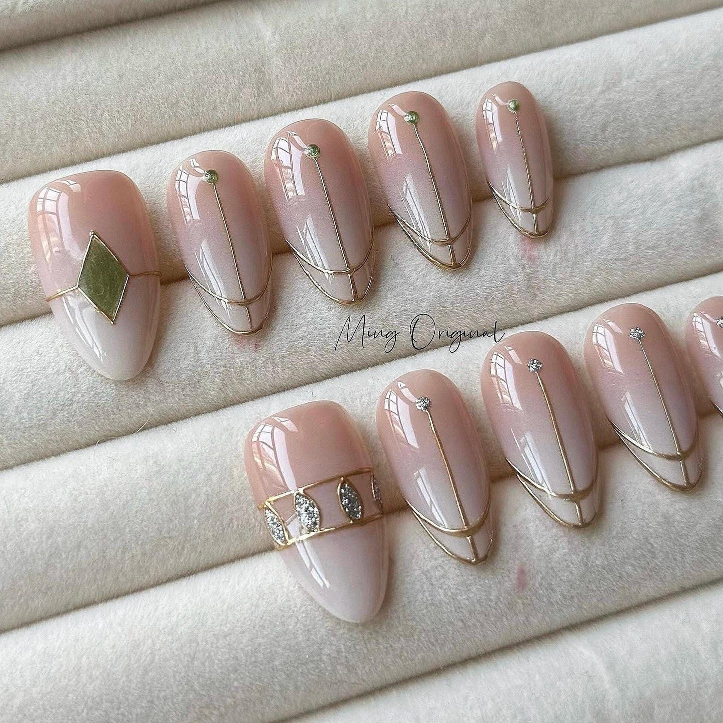 Elegant Nude Ombre Press On Nails with Gold Line Art, Minimalist Design, Handmade Nail, Glue on nail, birthday holiday gift for her, MO 398