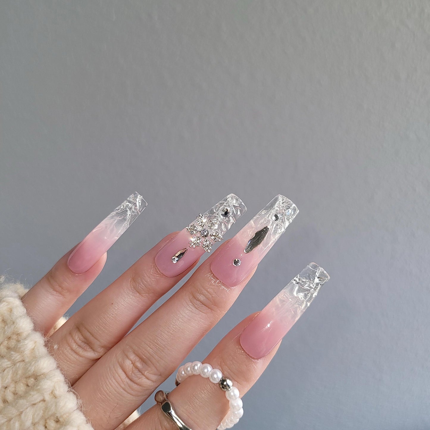 Christmas Icey tip Press on Nails, snowflake crystal broken glass winter handmade Nails, pink clear tip Jelly Nails, MO280