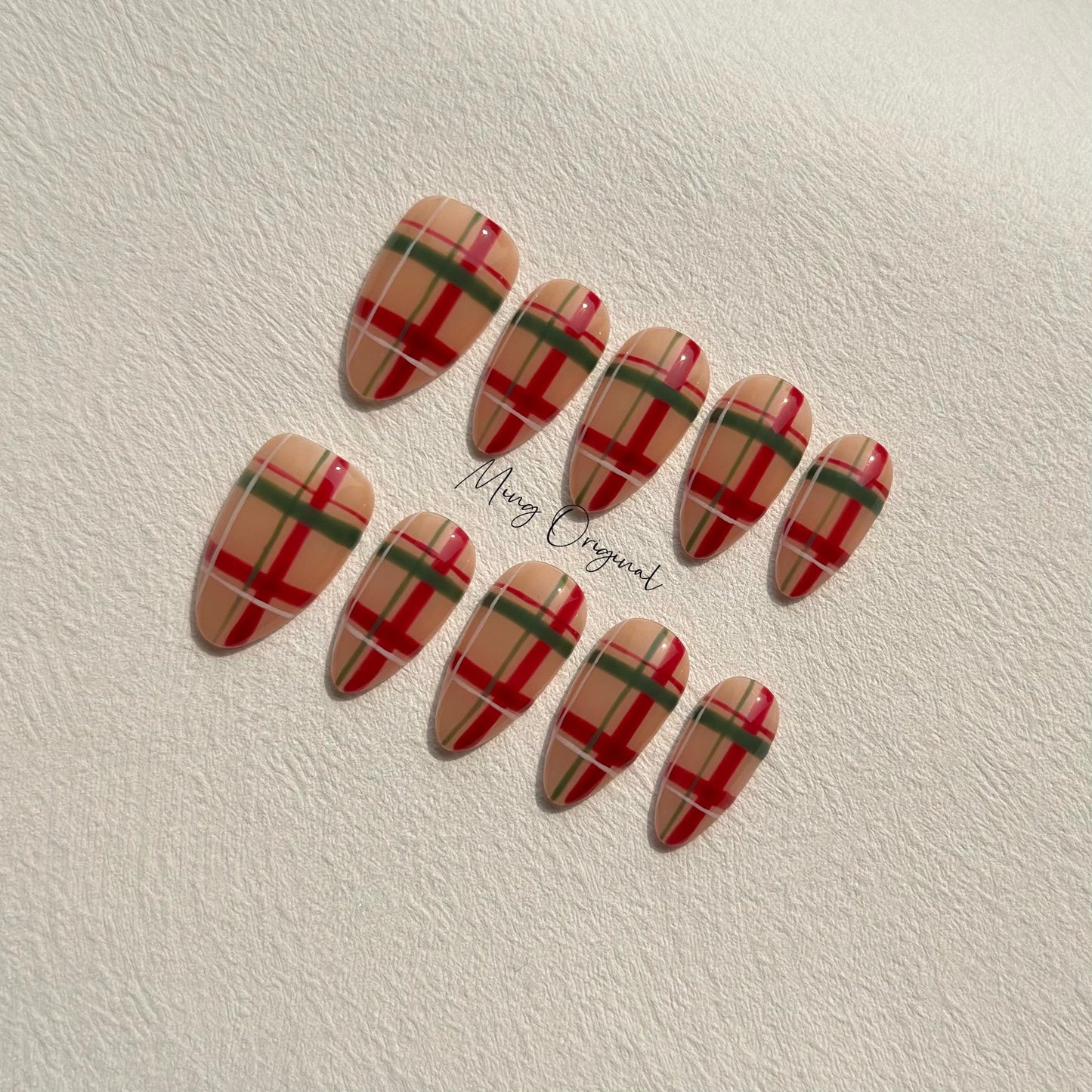Christmas plaid Press on Nails, red and green plaid pattern nude classy nail, glue on nail, holiday birthday gift for her,MO297