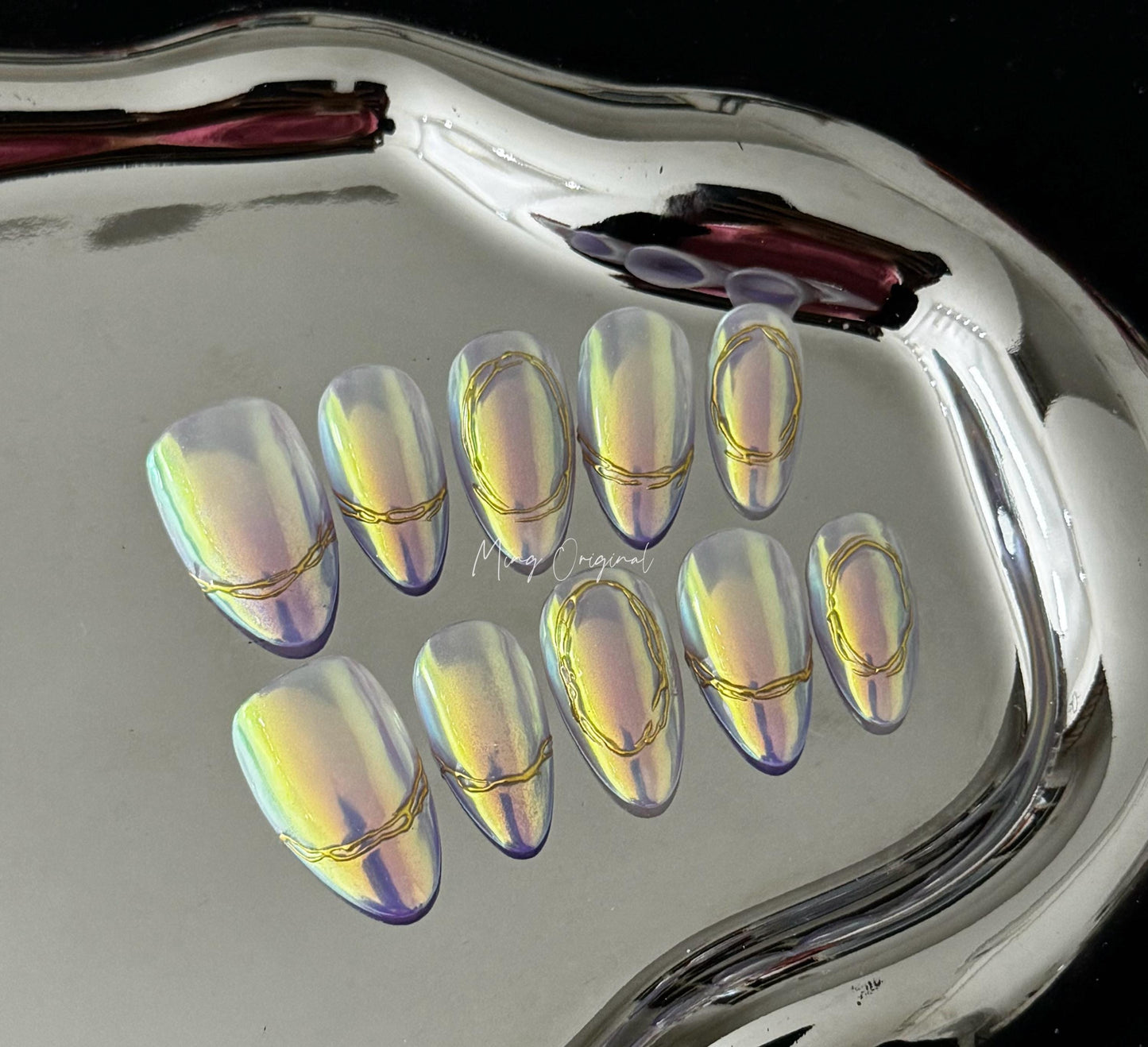 Gold tone Aurora Glazed Donuts press on nail, Chrome mermaid shimmer Nail, French tip line, AI nail, MO250