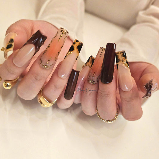 Autumn royal brown water blooming Press on Nails, gold chrome detail nail, animal print French tip minimalist winter nail,gift for her,MO375