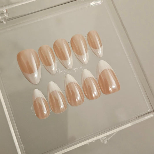 Glazed donuts French Tip nail, pearl chrome Fake nails, nude nail, Handmade jelly nail
