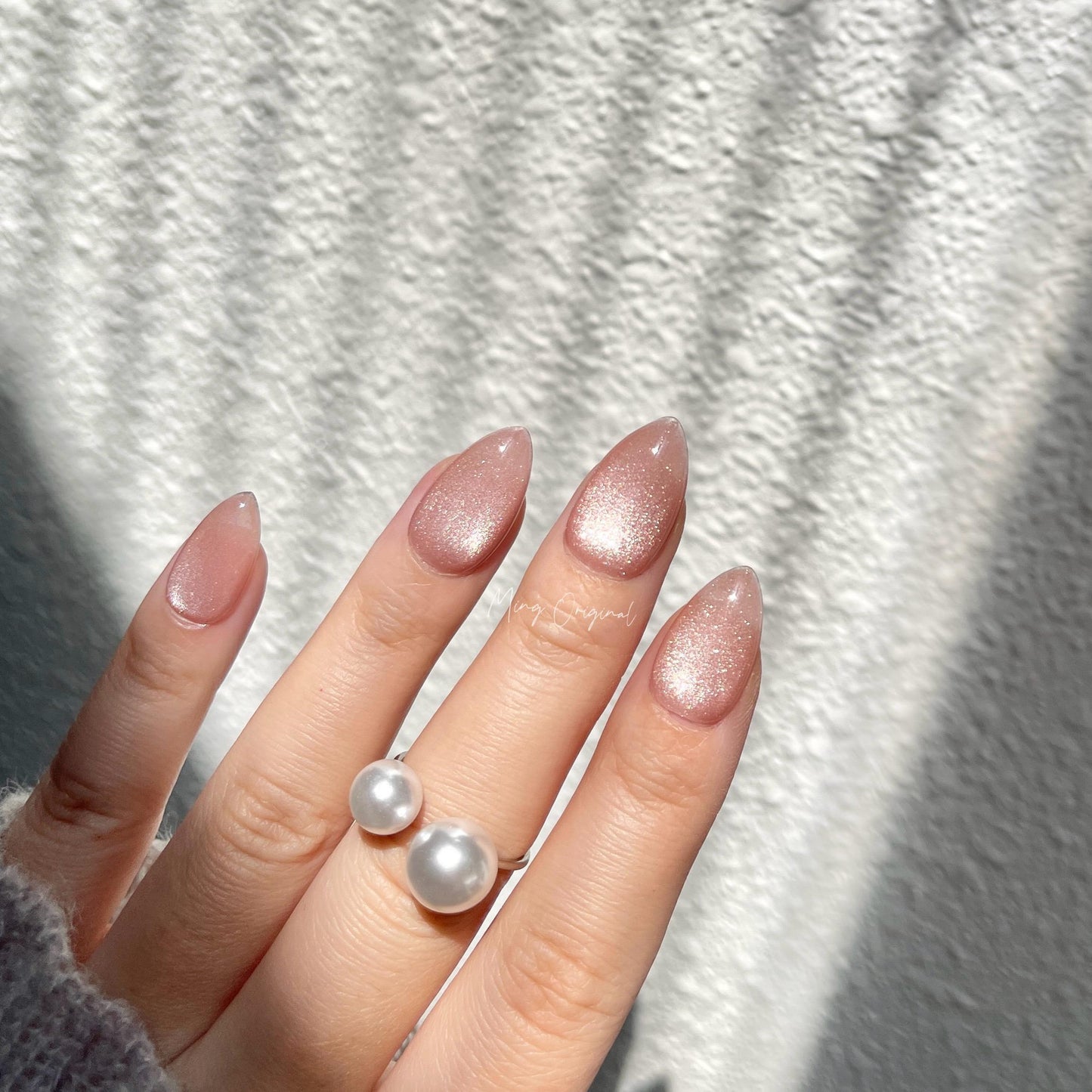 Simple natural look nude pink cat eye, magnetic cat eye press on nails, semitransparent reuse nails, glitter fake nail