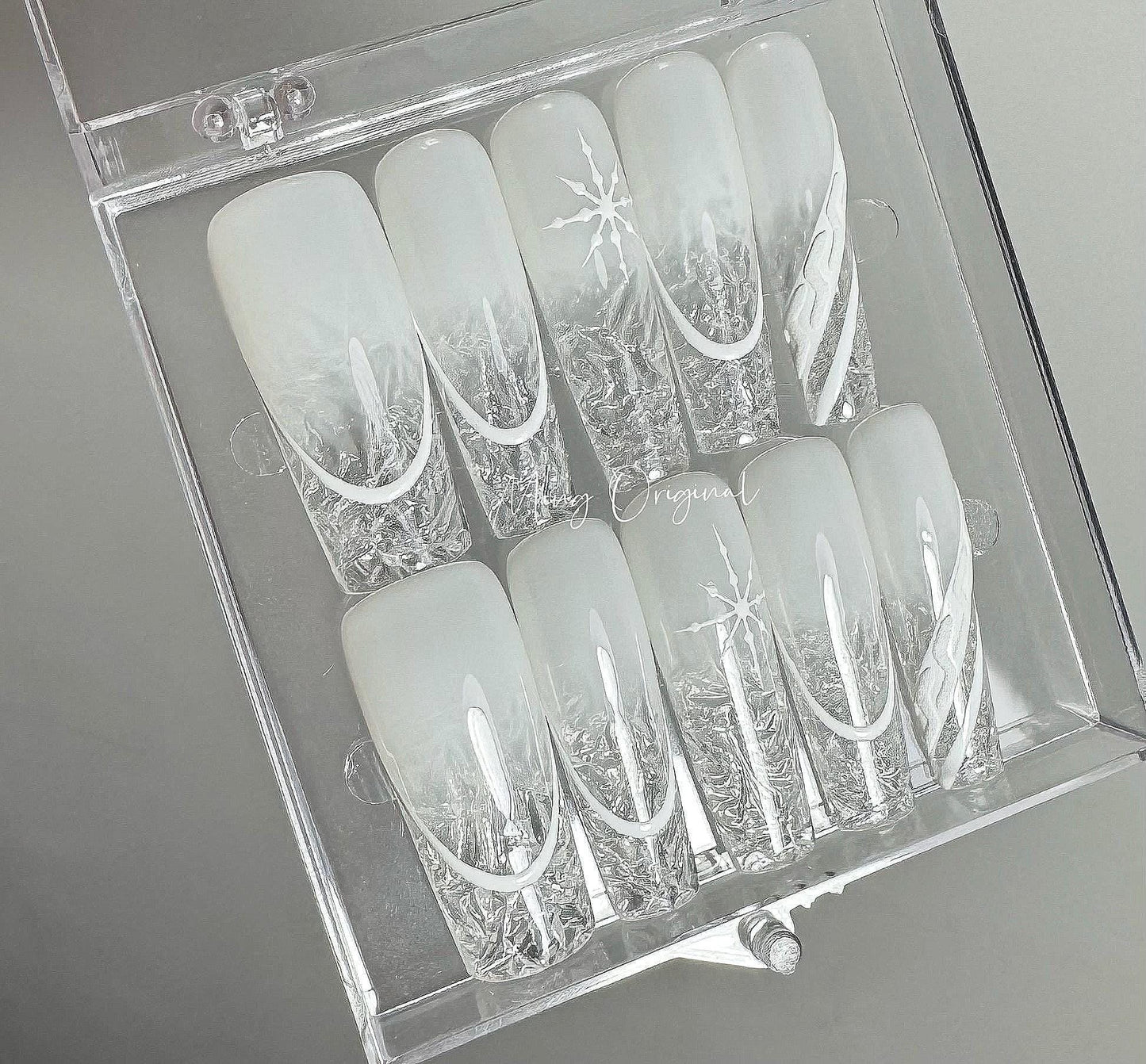 White Christmas Icey French tip Press on Nails, snowflake broken glass winter handmade Nails, snow white ombre clear tip Jelly Nails, MO338