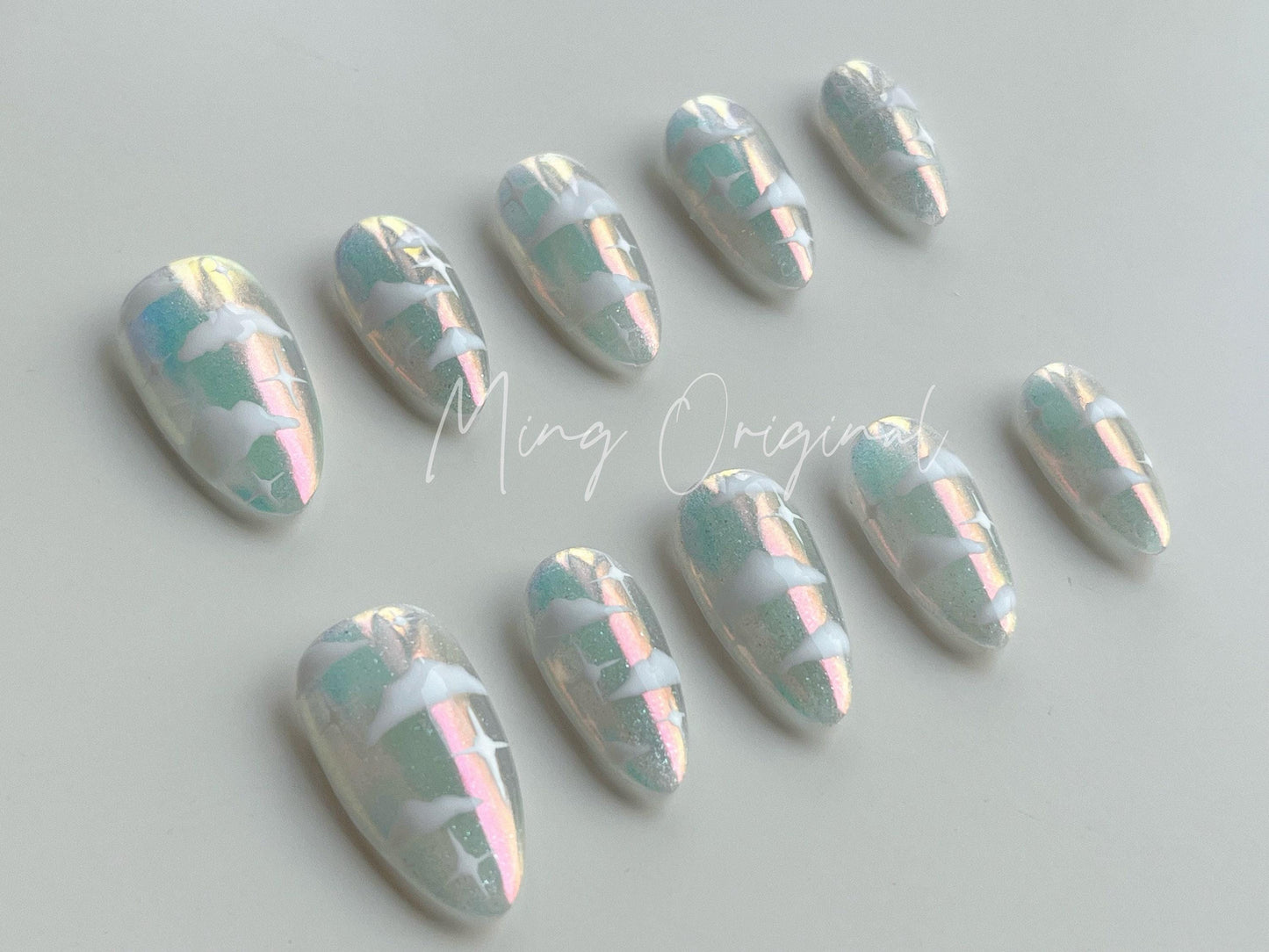 Pearlescent Aurora Cloud and Star, Cat eye sparkling press on nail, multicolored purple pink yellow chrome,