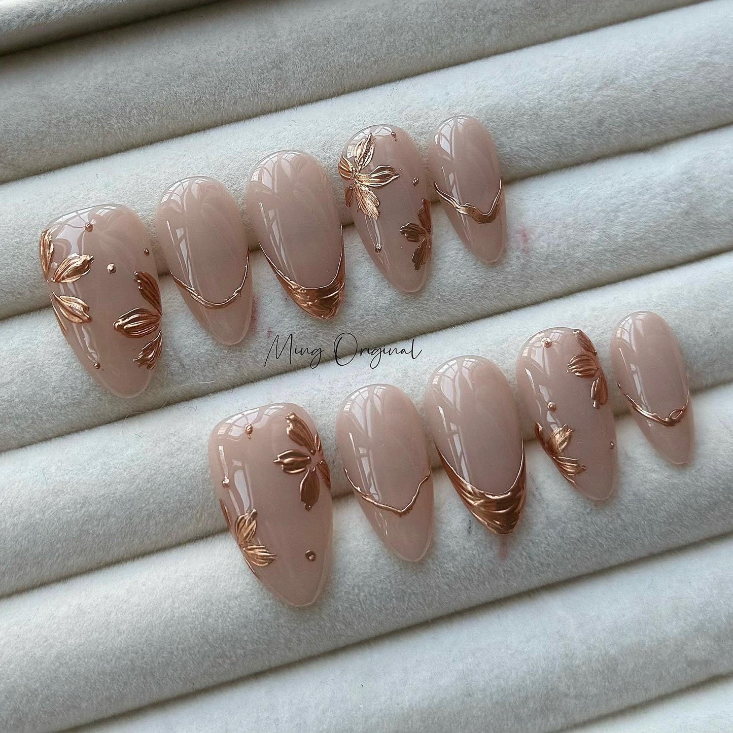 Elegant Chrome gold flower press on nails, Everyday nail, nude handmade art nail, wedding bridal nail,  gift for her, MO396