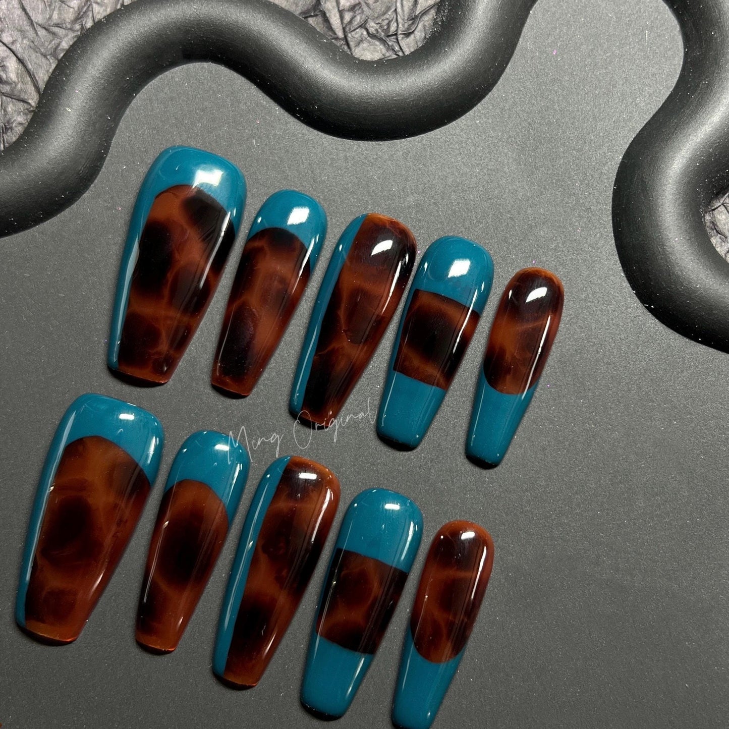 Tortoise Shell Amber water blooming Press on Nails, Blue Abstract handmade Nails, Jelly hand painted nail, fall winter nail
