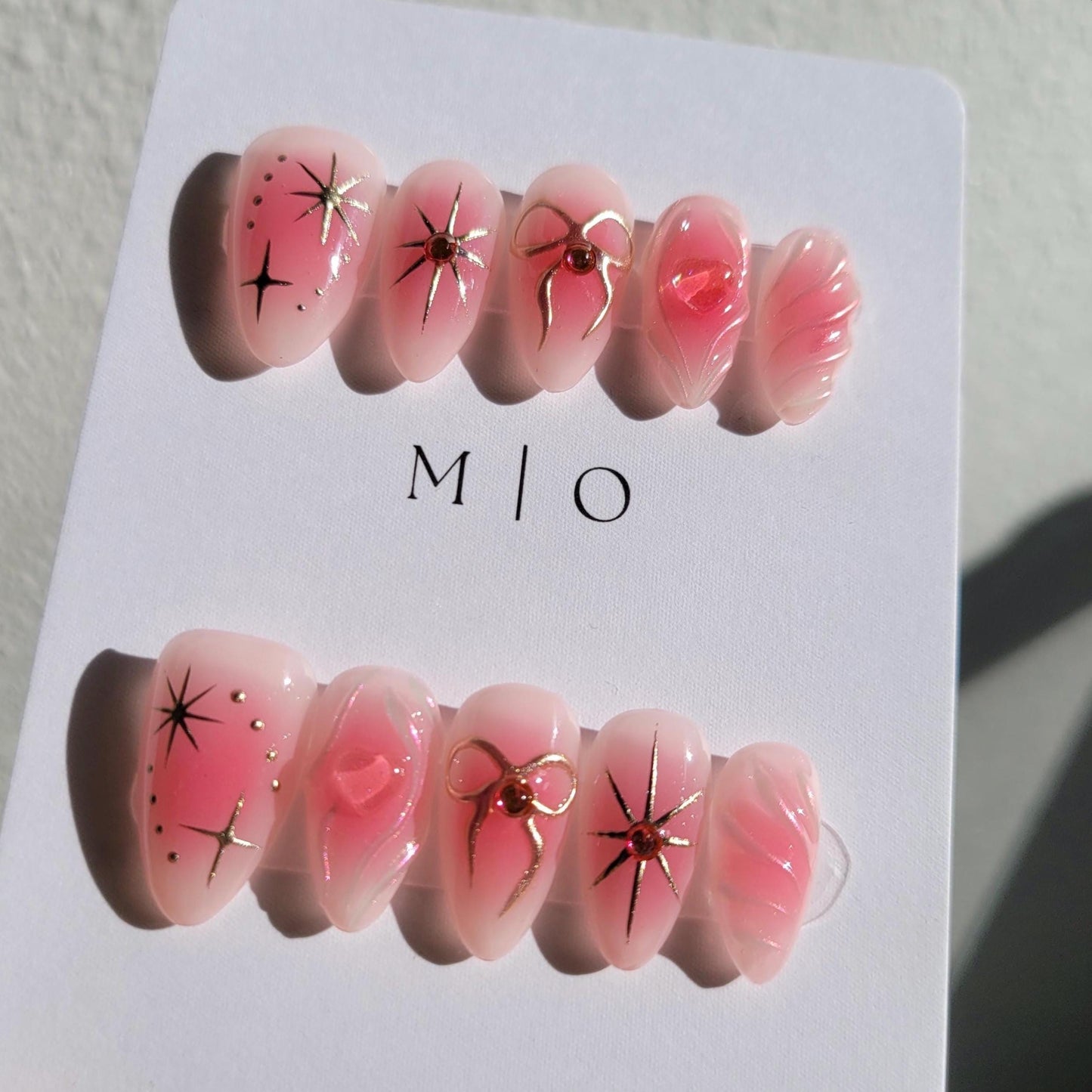 3d blushed pink glittery heart and bow coquette aura chrome Press on Nails,ombre milky white free style 3d swirls heart handmade Nails,MO274