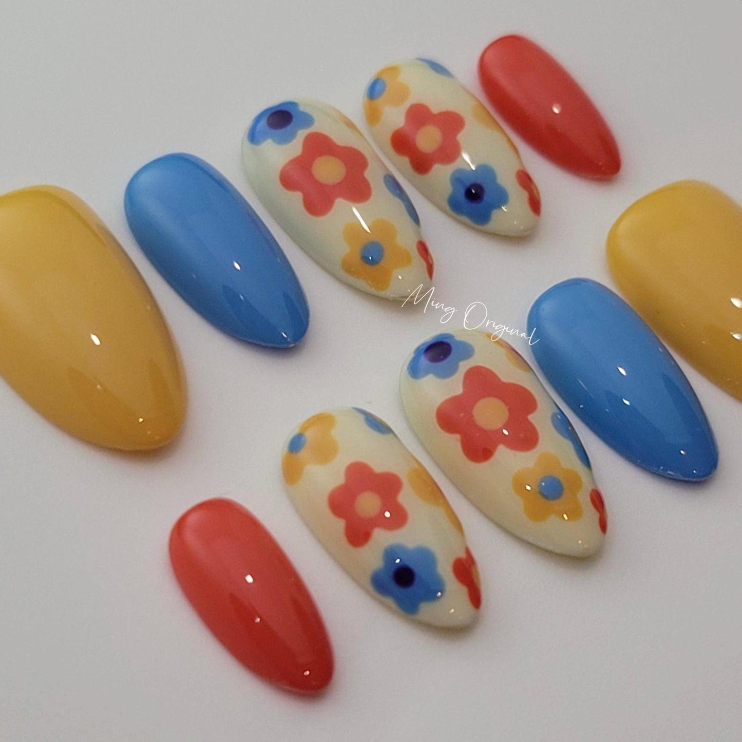 Vintage style little flower press on Nail, orange yellow blue flower glue on nail, Holiday Fake Nails, Christmas Gifts for Her, MO371