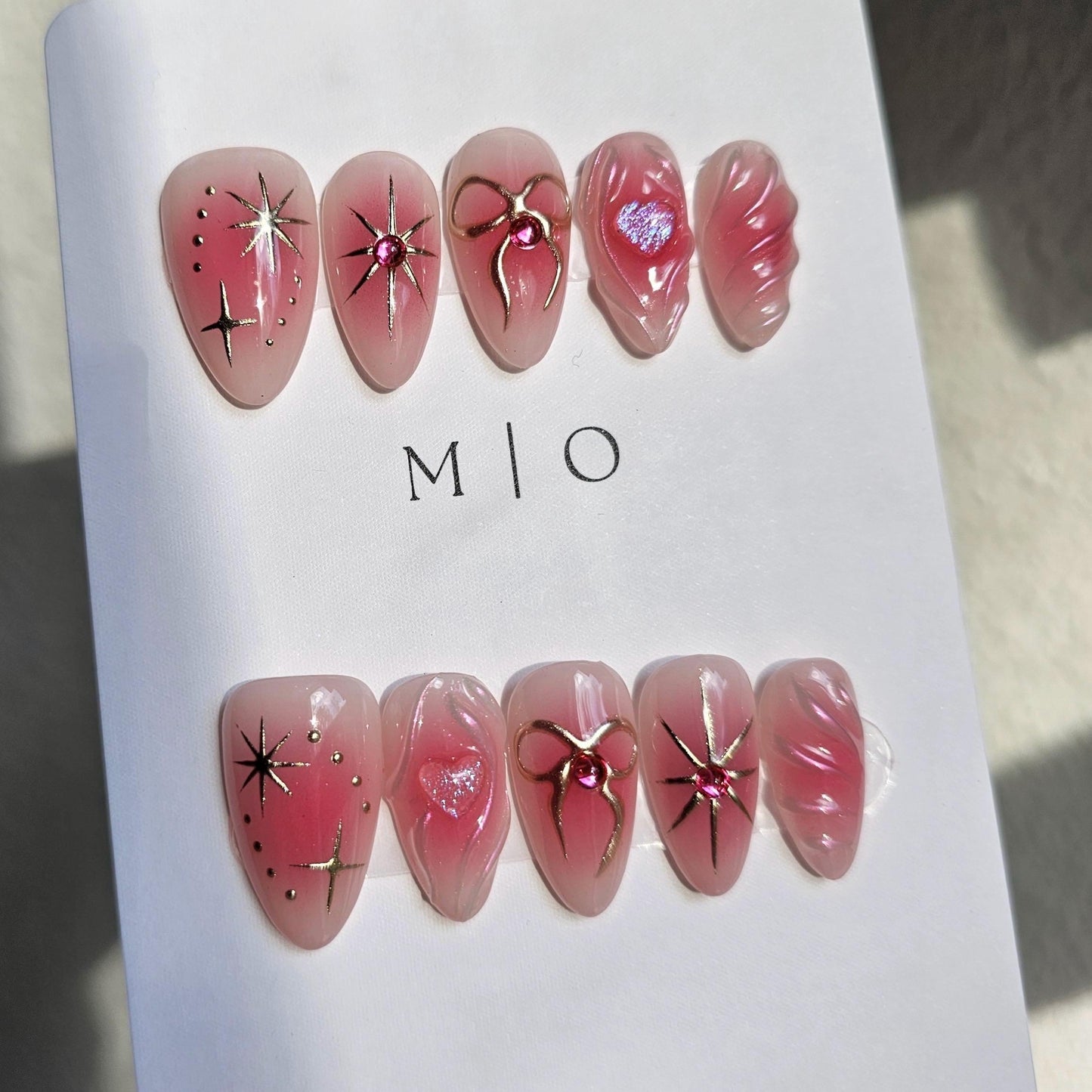 3d blushed pink glittery heart and bow coquette aura chrome Press on Nails,ombre milky white free style 3d swirls heart handmade Nails,MO274