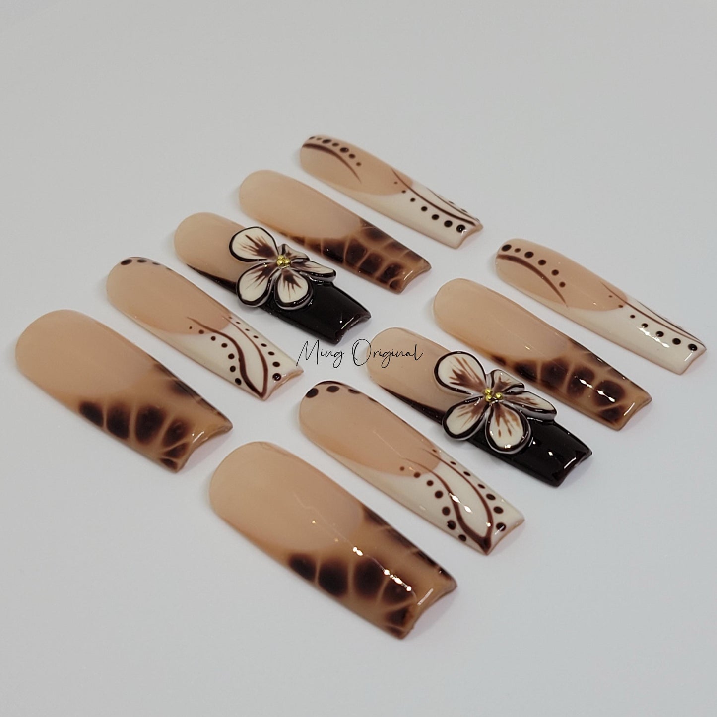 Autumn flower Press on Nails, croc skin nail, animal print French tip minimalist winter nail,gift for her,MO376