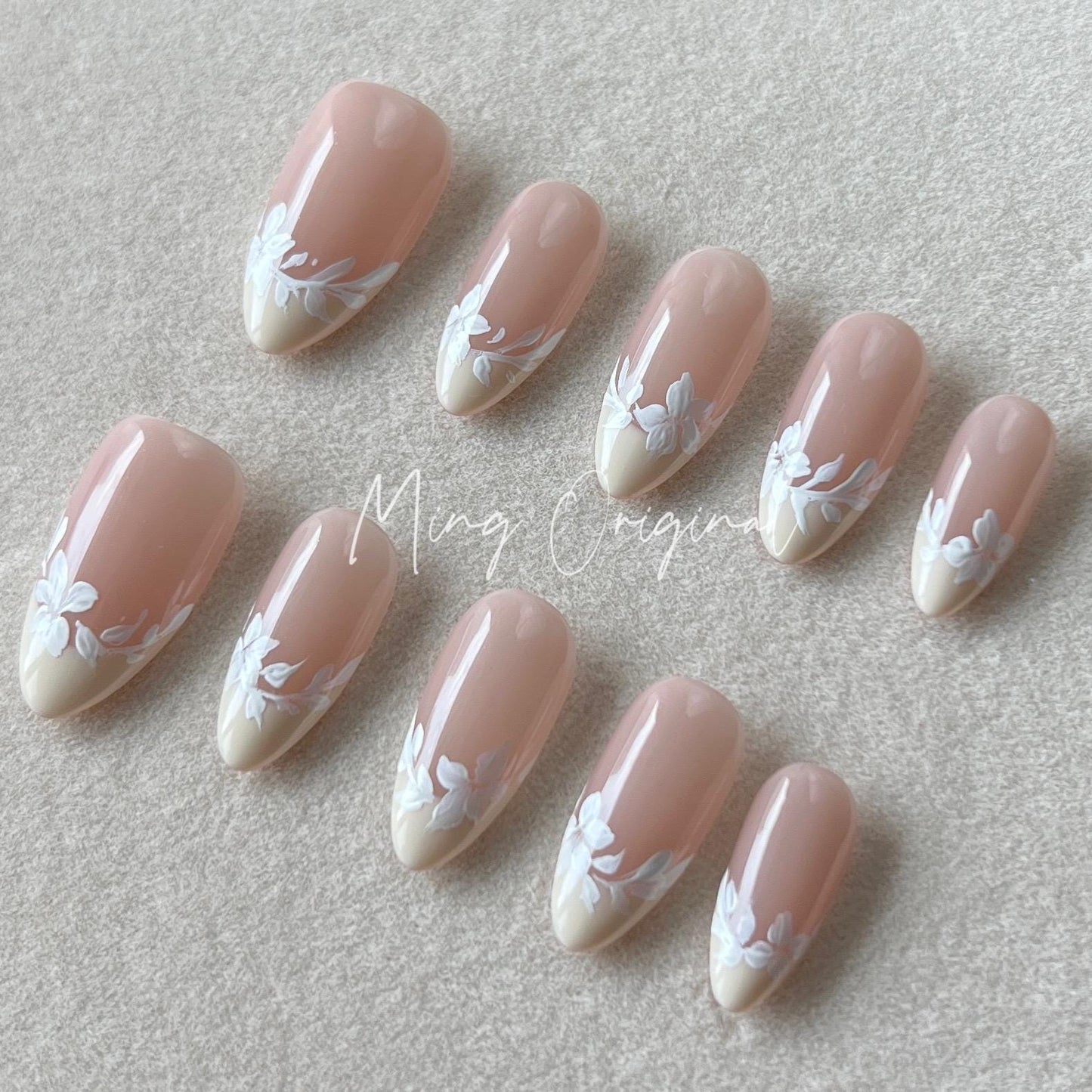 Wedding Nail, White Flower, French tip, hand painted wild flower Press on Nails, bridal nail, bridesmaid nail, gift for her