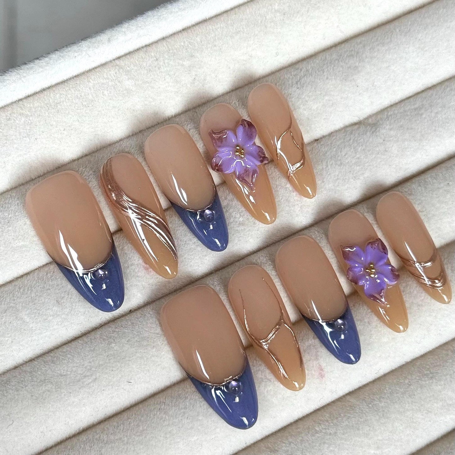 Purple Lavender Orchid lily flower Press on Nails, sculpted Fairycore, Gold Detail Flower, handmade nails, gift for her, spring nail, MO613