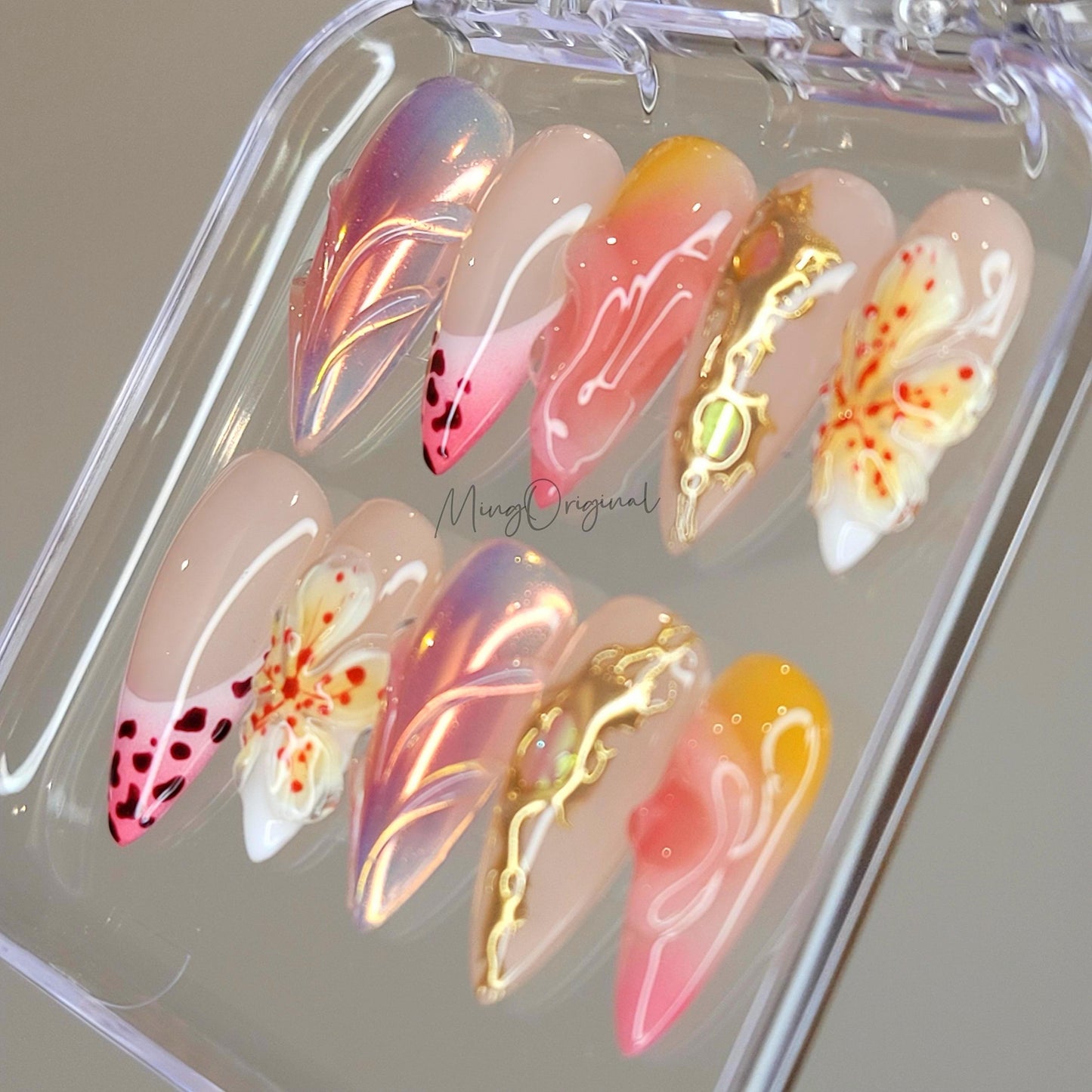 Sunkissed Orchid Press On Nails, Handmade 3D Floral Nails, Soft Pink Chrome Nails with Gold Accents, Elegant Summer gift for her, MO470