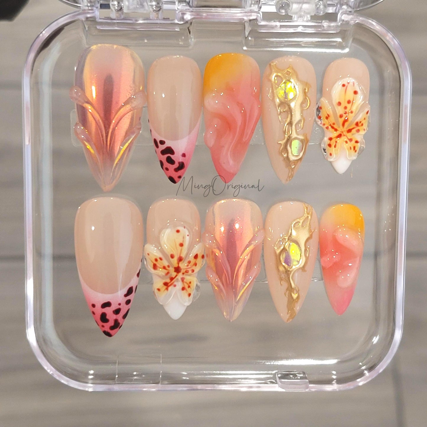 Sunkissed Orchid Press On Nails, Handmade 3D Floral Nails, Soft Pink Chrome Nails with Gold Accents, Elegant Summer gift for her, MO470