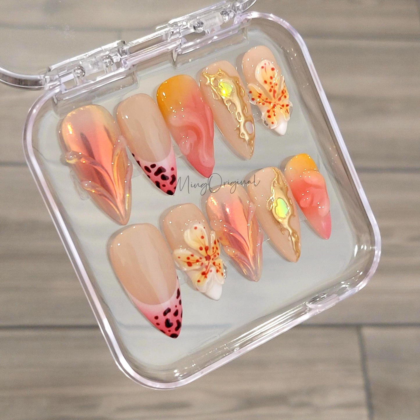 Sunkissed Orchid Press On Nails, Handmade 3D Floral Nails, Soft Pink Chrome Nails with Gold Accents, Elegant Summer gift for her, MO470