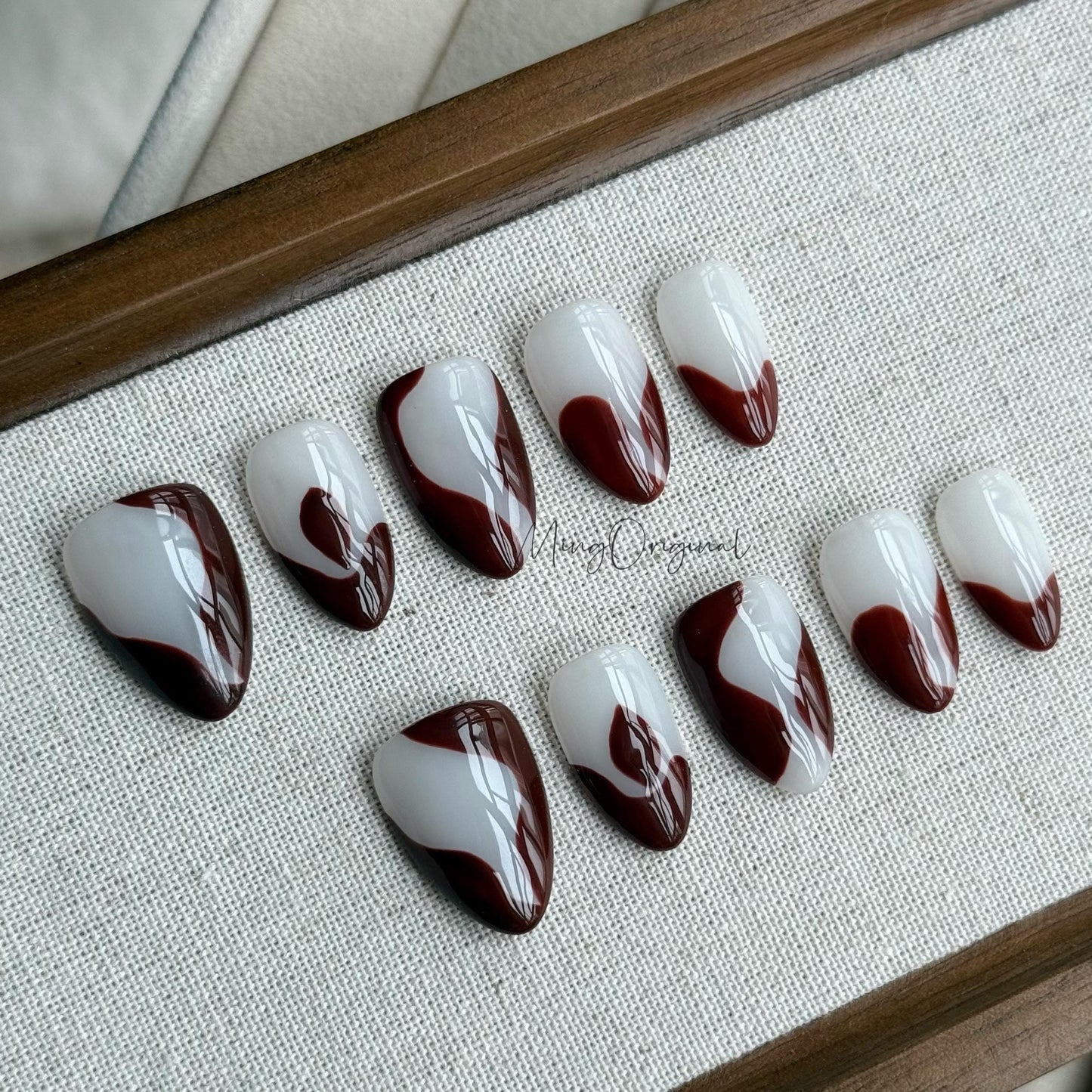 Velvet Drip| Dark Brown Red Abstract Press On Nail, Milky White Gel Nail, Minimalist Glossy Handmade Nail Set, Swirls, Gift For Her,MO481