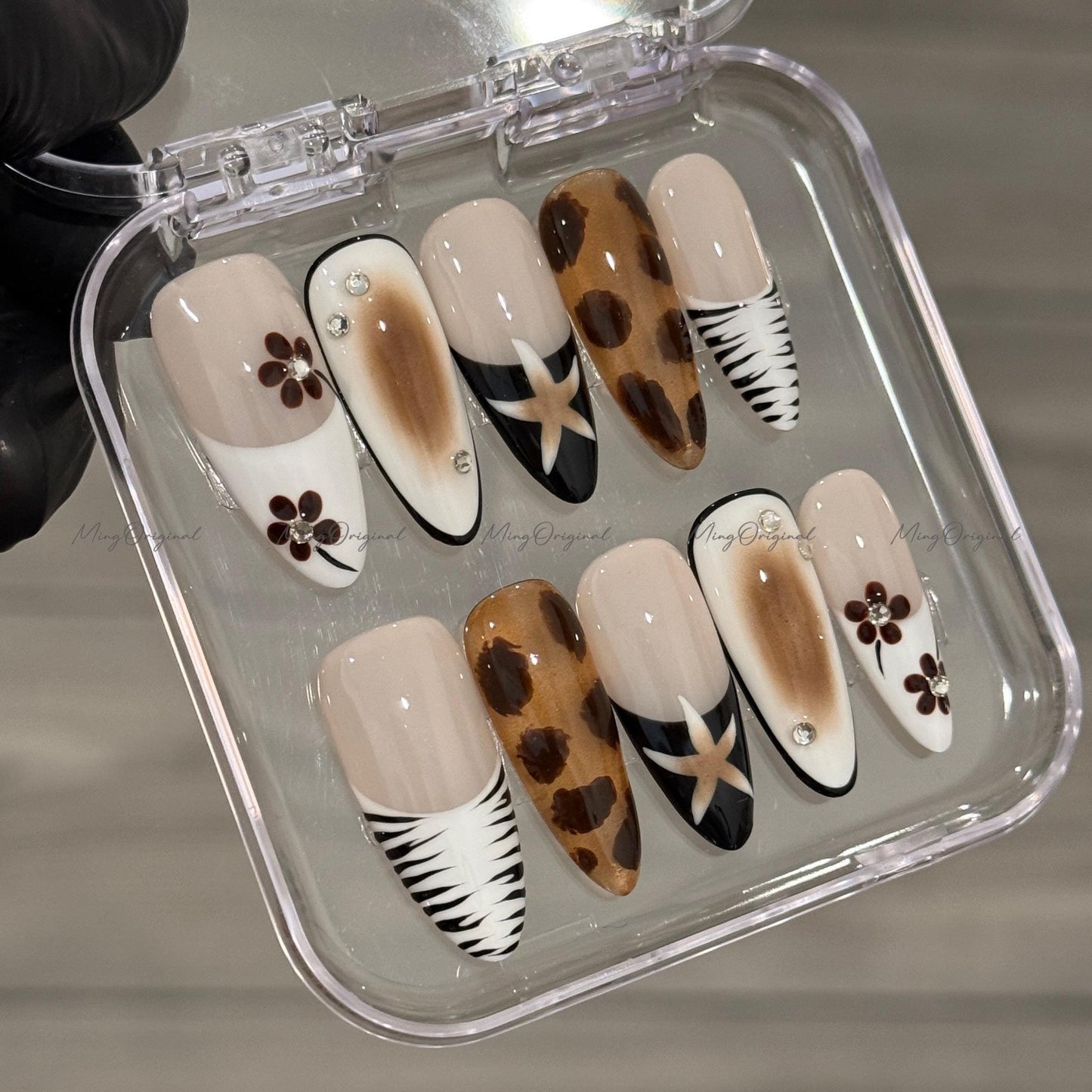 Tortoise shell and flower free style Press on Nails, animal print French tip glue on nail, holiday birthday gift for her,MO412