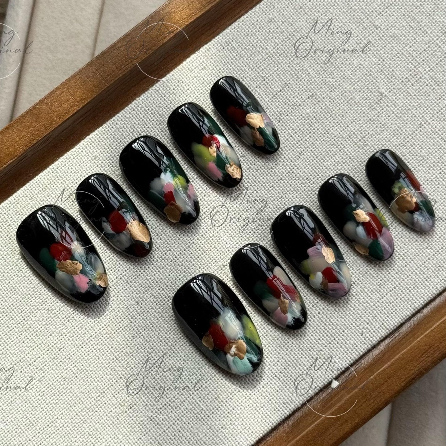 Oil Nocturne | Abstract press on nails, hand-painted black nails with brushstroke art, gold accents, modern artistic design,best gift MO491