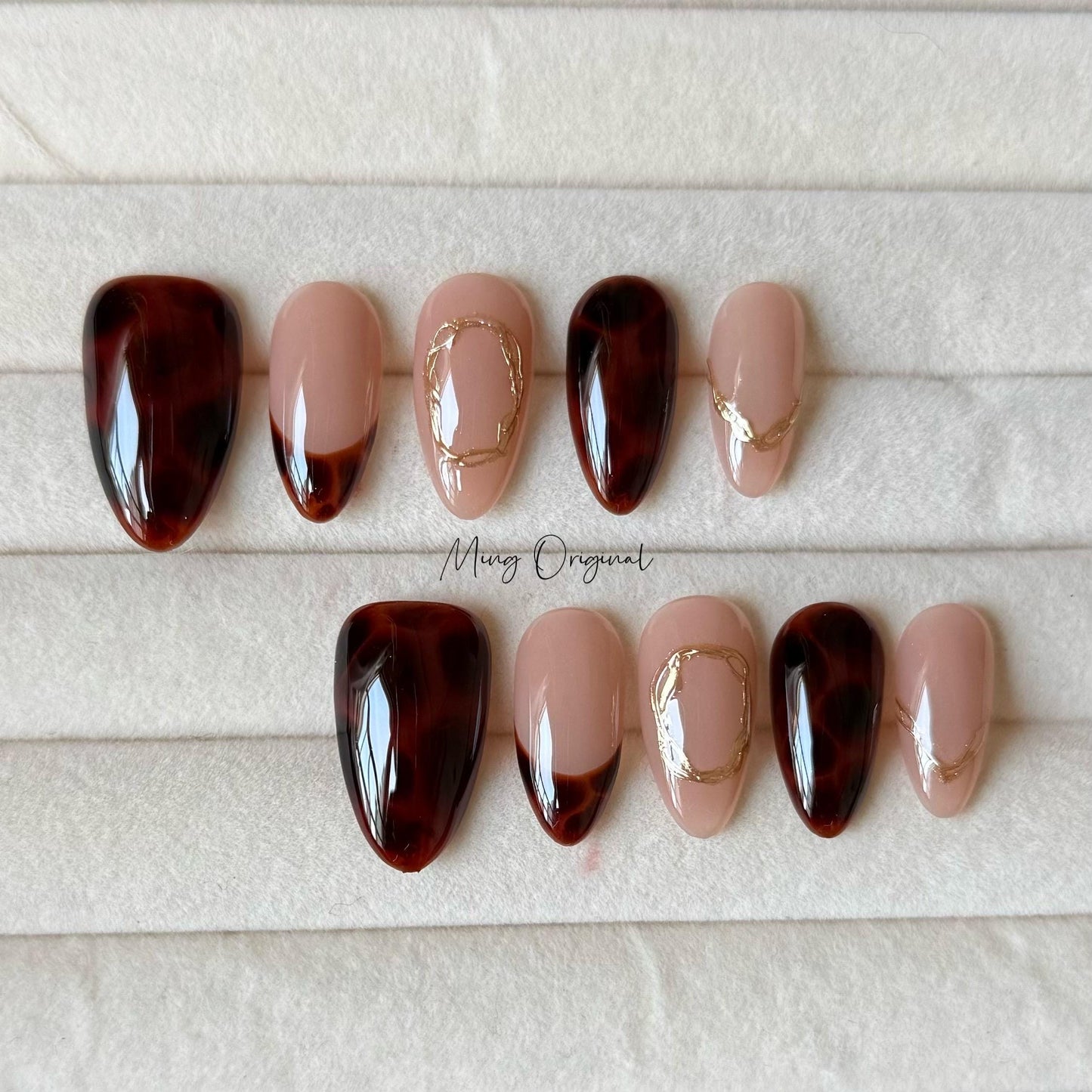 Classic French tip Tortoise Shell Amber water blooming Press on Nails, gold chrome detail nail, minimalist winter nail,gift for her,MO364