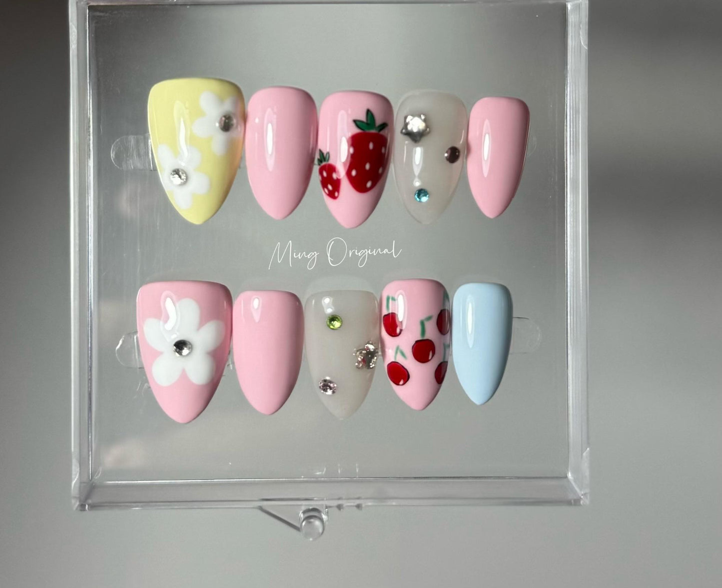 Cute macarons strawberry and little flower Press on Nails, pastel color nail ,glue on nail, birthday holiday gift for her,MO362