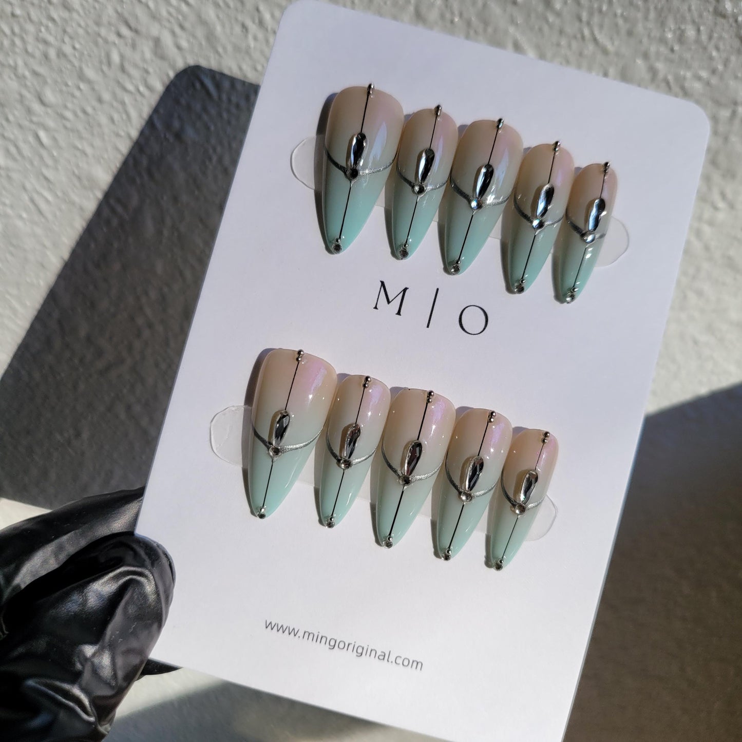 Air brush abstract line with crystal press on nail, AI style nail, French line y2k gothic nail